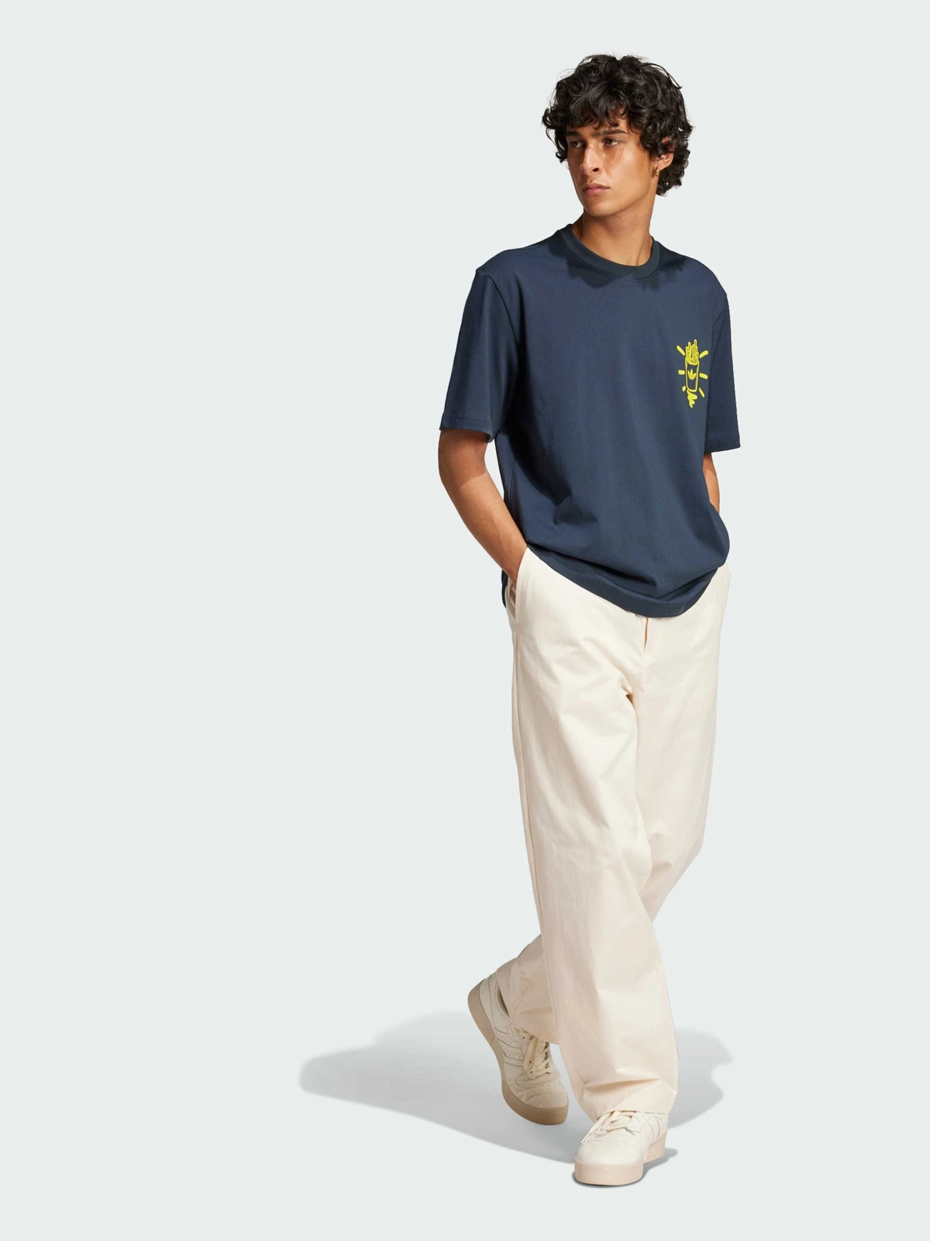 Футболки і поло Adidas Graphics модель JP4500 Футболки і поло Adidas Graphics модель JP4500 Фото