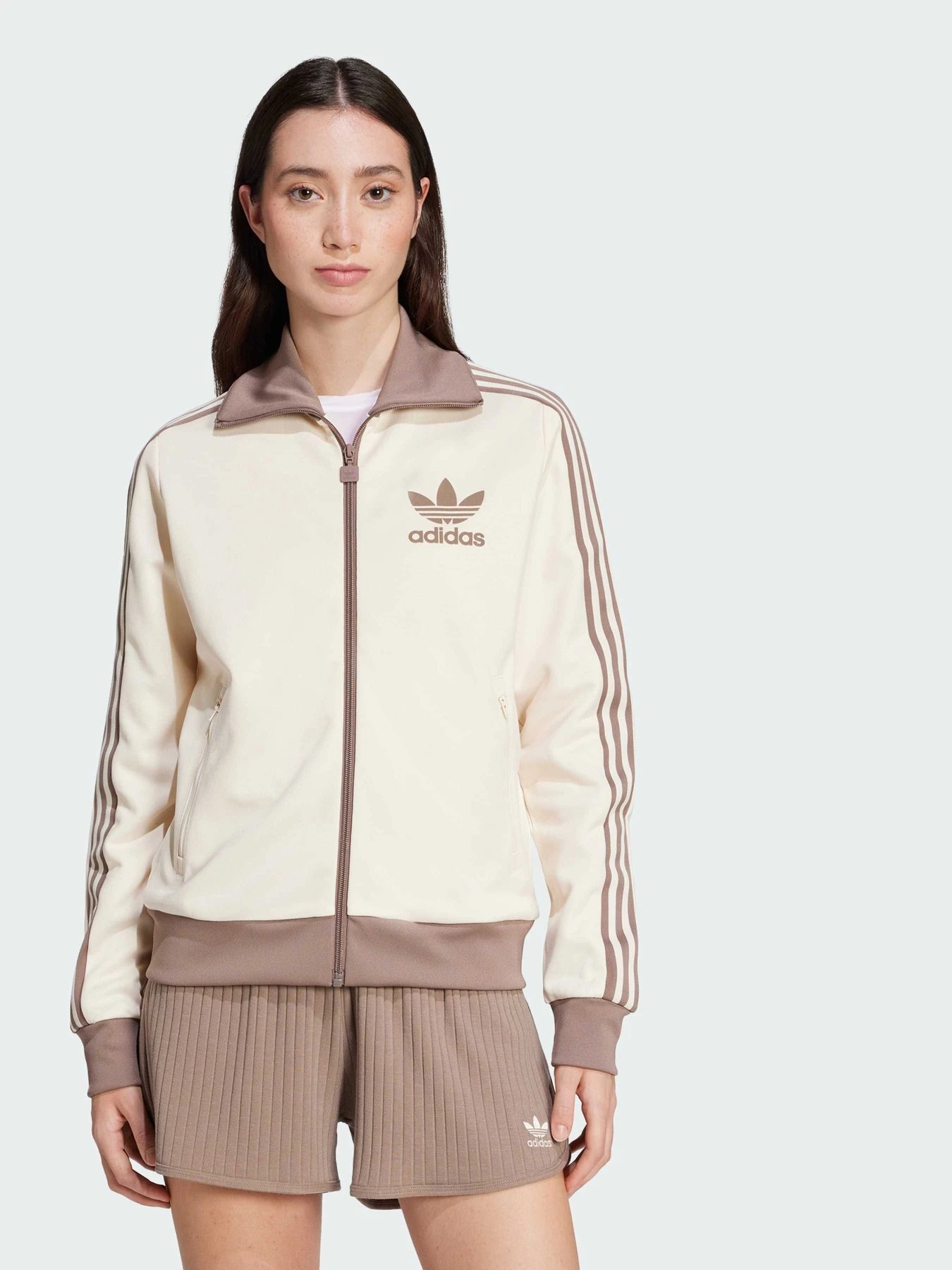 Худи и свитшоты Adidas Adicolor модель JC5807 Фото