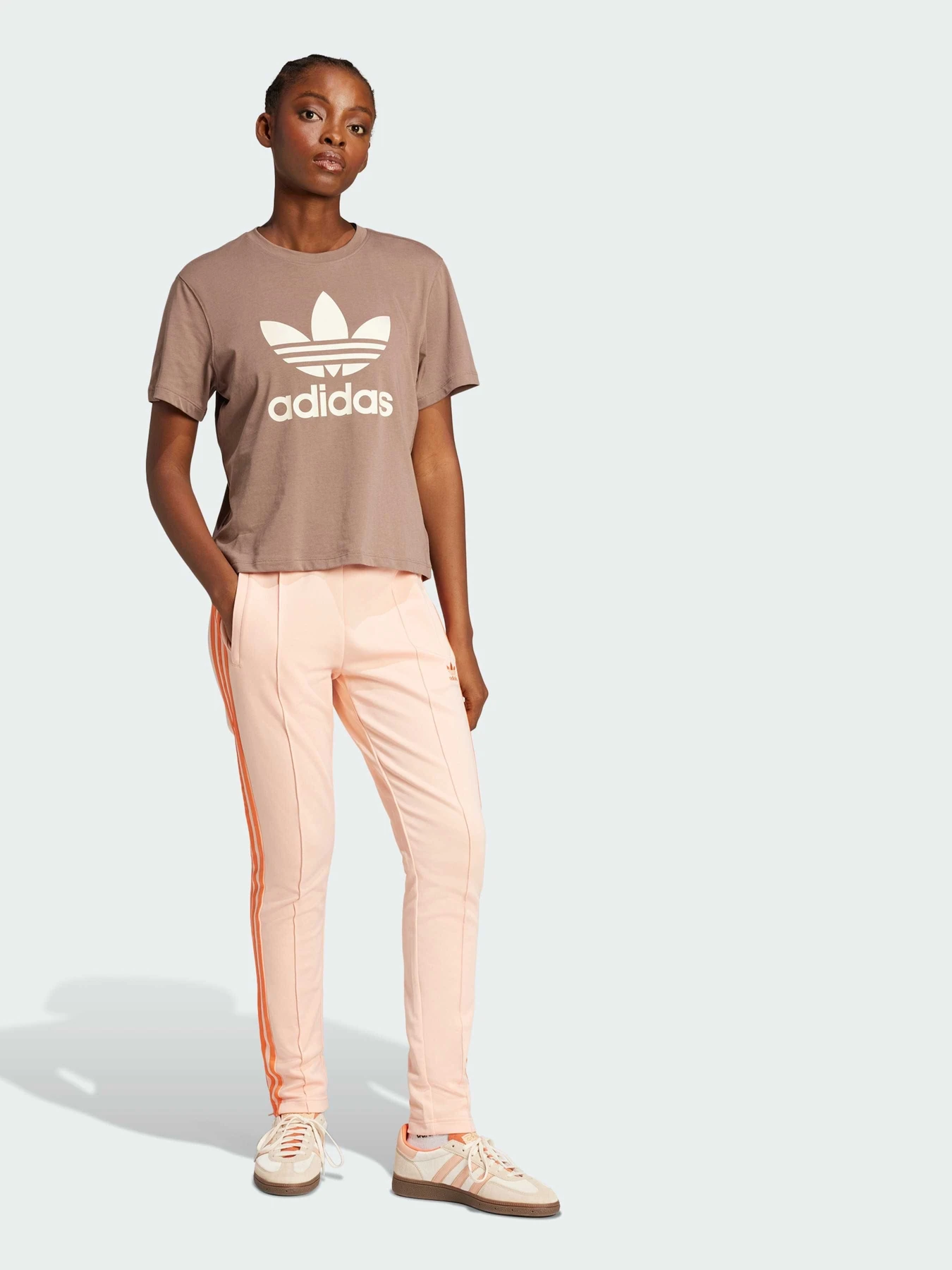 Футболки і поло Adidas Adicolor модель JD4582 Футболки і поло Adidas Adicolor модель JD4582 Фото