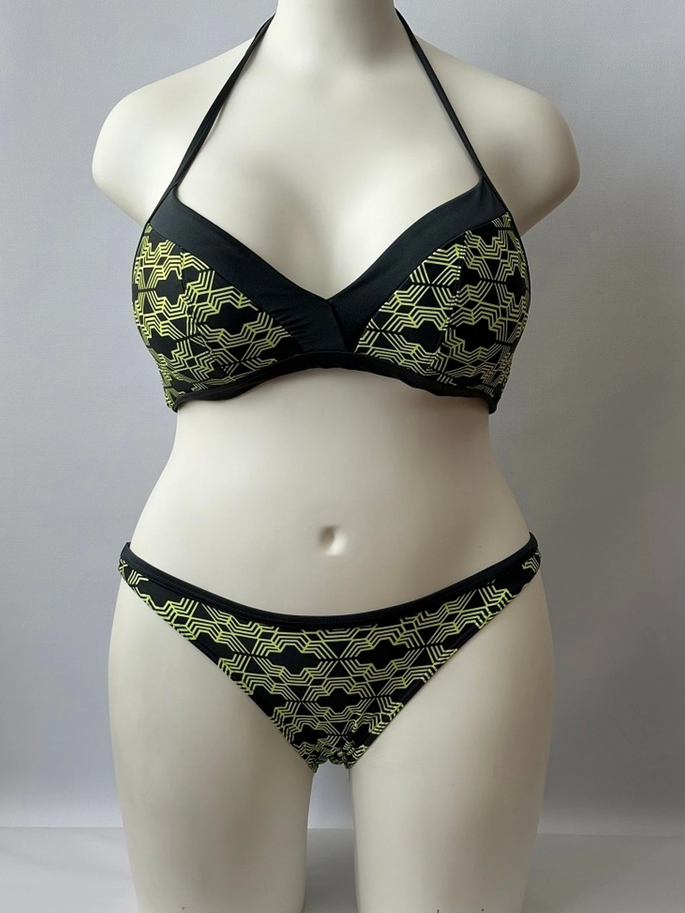 Одяг для пляжу Freya Trapeze модель 3054-3057 Фото