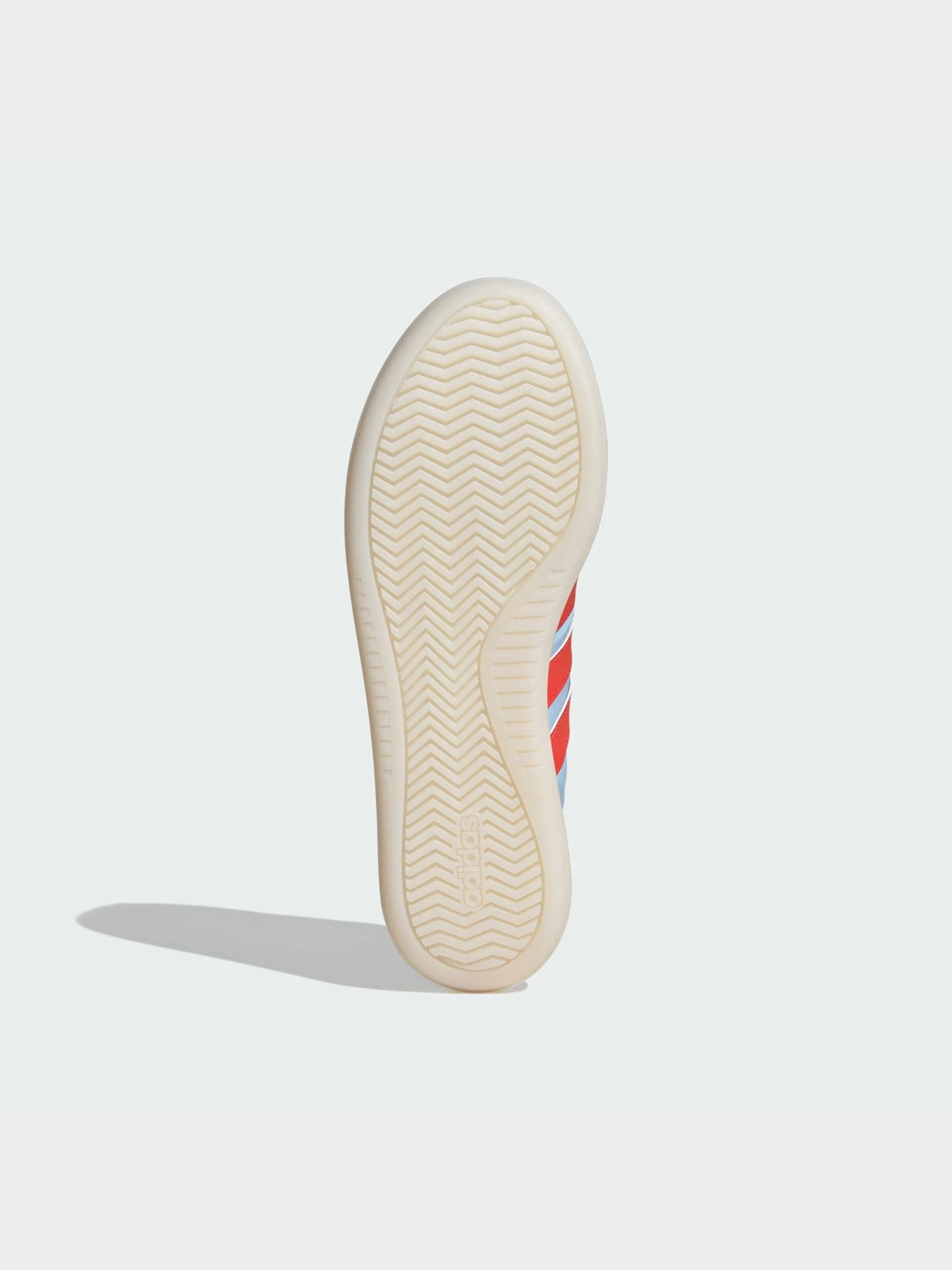 Кроссовки Adidas модель IH1238 Кроссовки Adidas модель IH1238 Фото