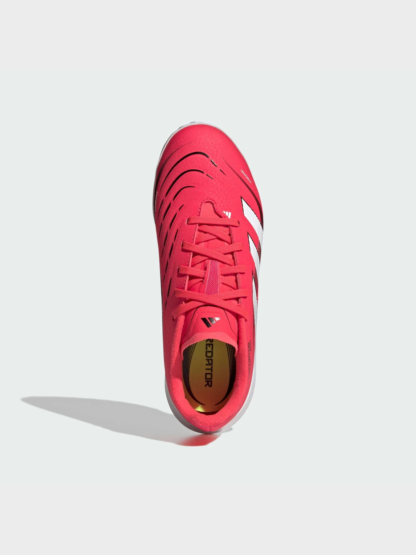 Кроссовки Adidas Predator модель ID3798 Кроссовки Adidas Predator модель ID3798 Фото
