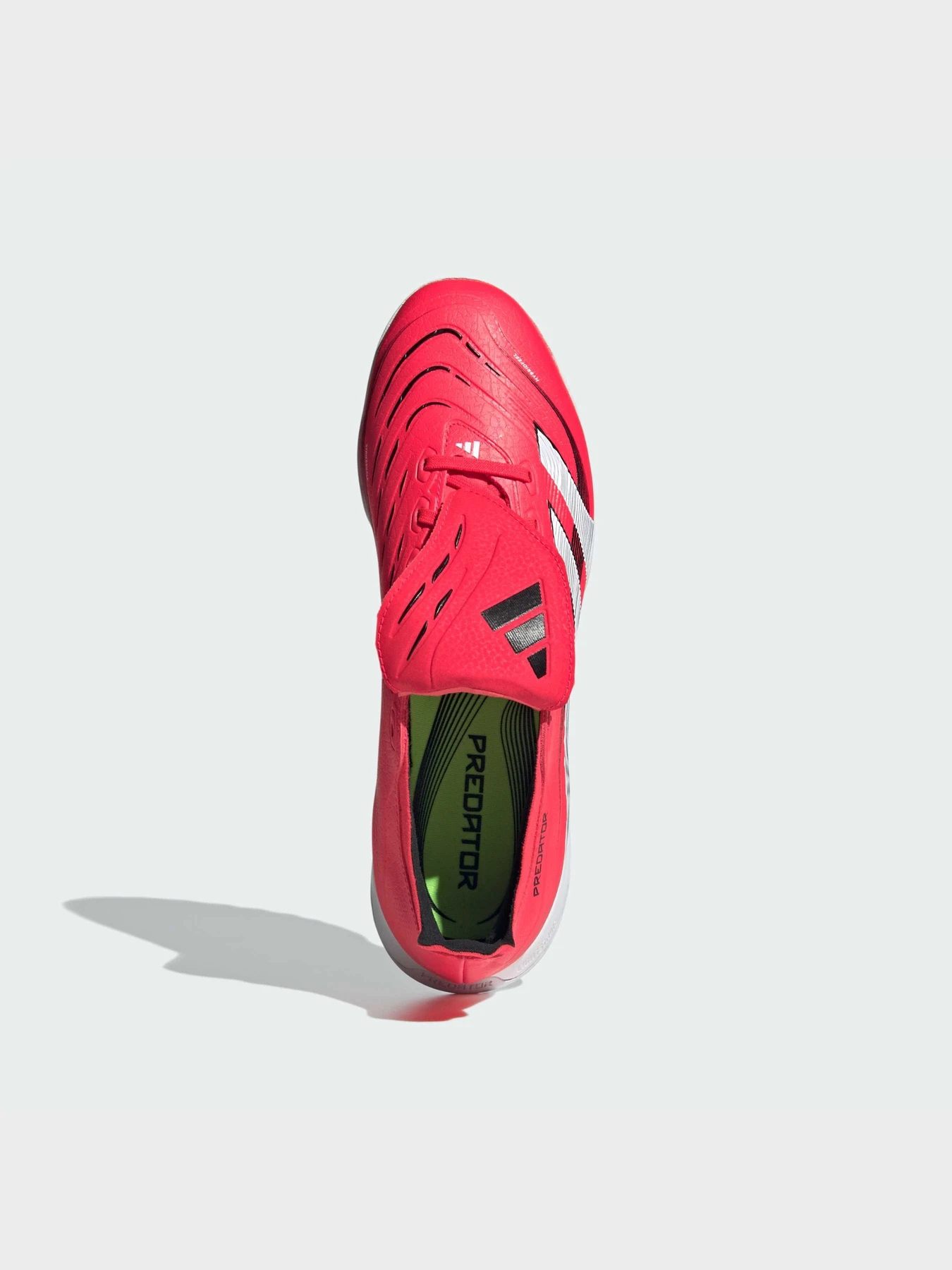 Кроссовки Adidas Predator модель JS0384 Кроссовки Adidas Predator модель JS0384 Фото