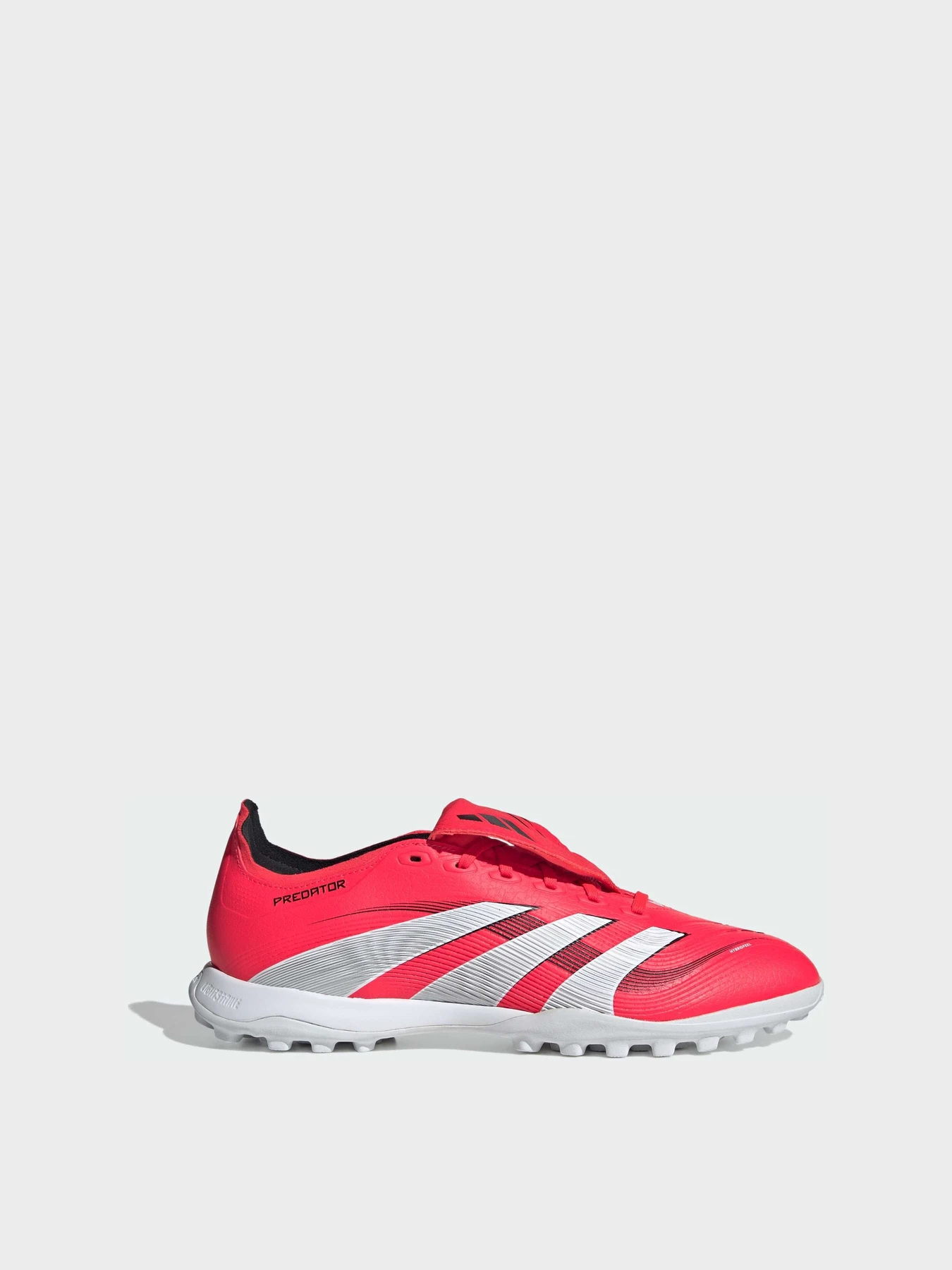 Кроссовки Adidas Predator модель JS0384 Кроссовки Adidas Predator модель JS0384 Фото