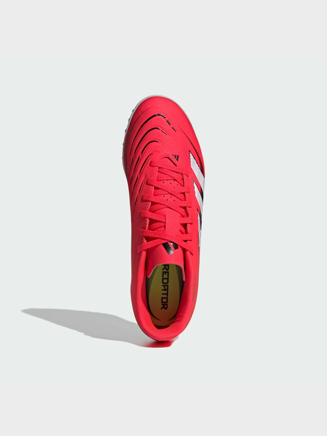Кроссовки Adidas Predator модель ID3784 Кроссовки Adidas Predator модель ID3784 Фото