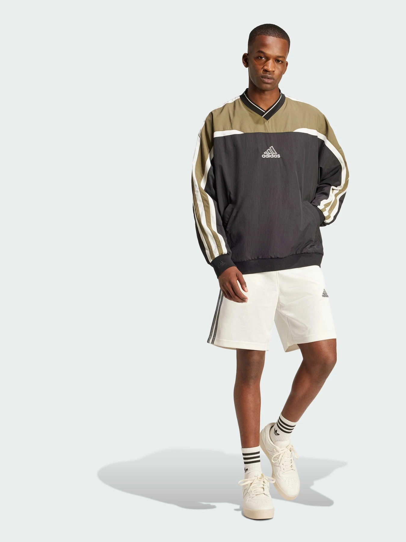 Худі та світшоти Adidas модель JD5395 Фото