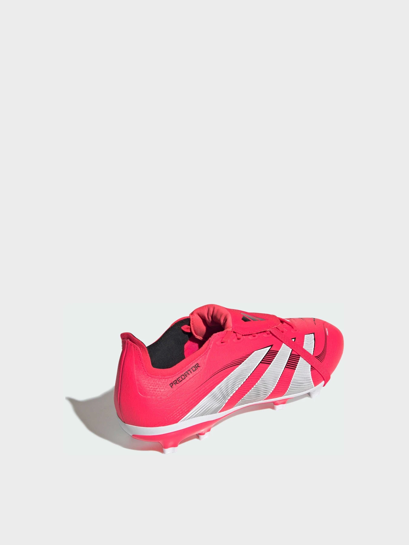 Кроссовки Adidas Predator модель ID1319 Кроссовки Adidas Predator модель ID1319 Фото