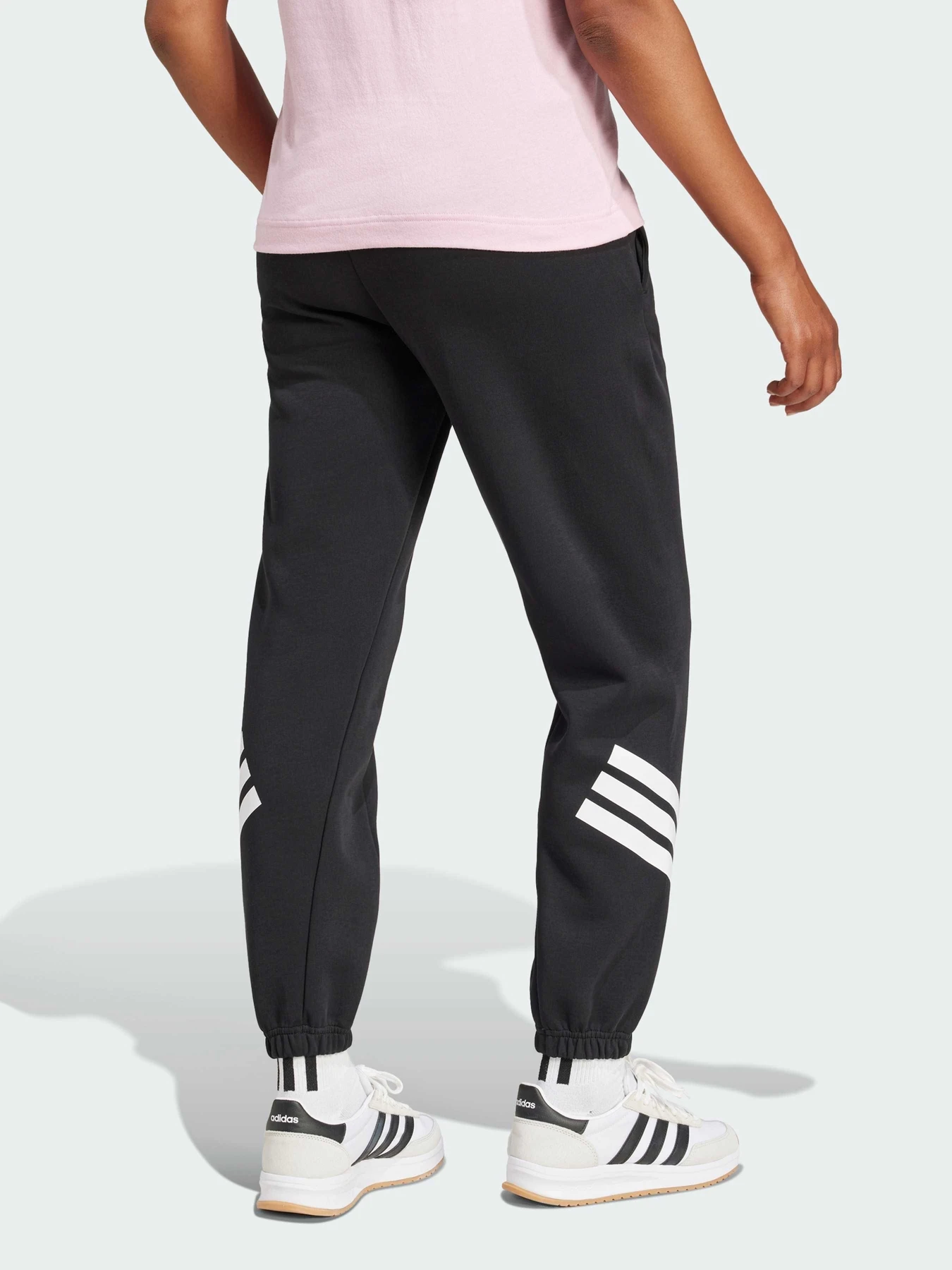 Брюки Adidas 3 Stripes модель JC5454 Фото