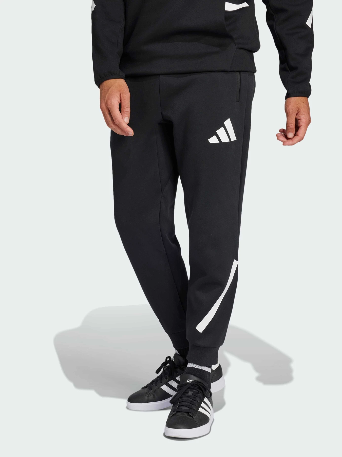 Брюки Adidas ZNE модель JD5983 Фото