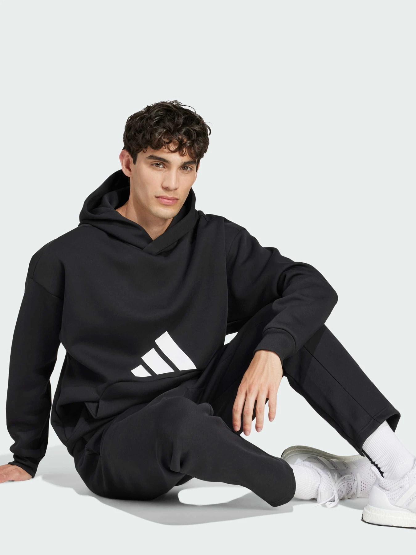 Брюки Adidas модель JD4910 Брюки Adidas модель JD4910 Фото