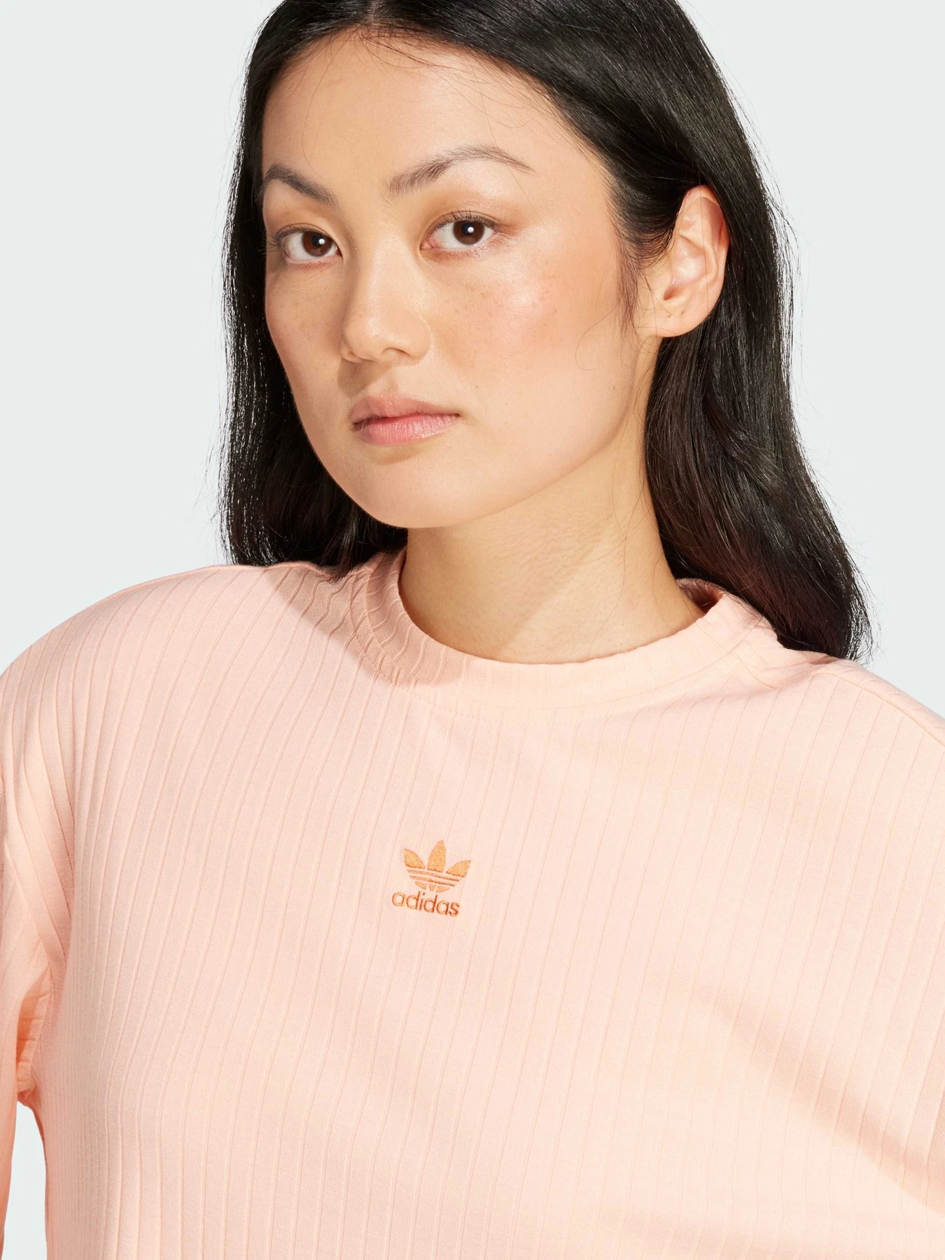 Худи и свитшоты Adidas модель JD5122 Худи и свитшоты Adidas модель JD5122 Фото
