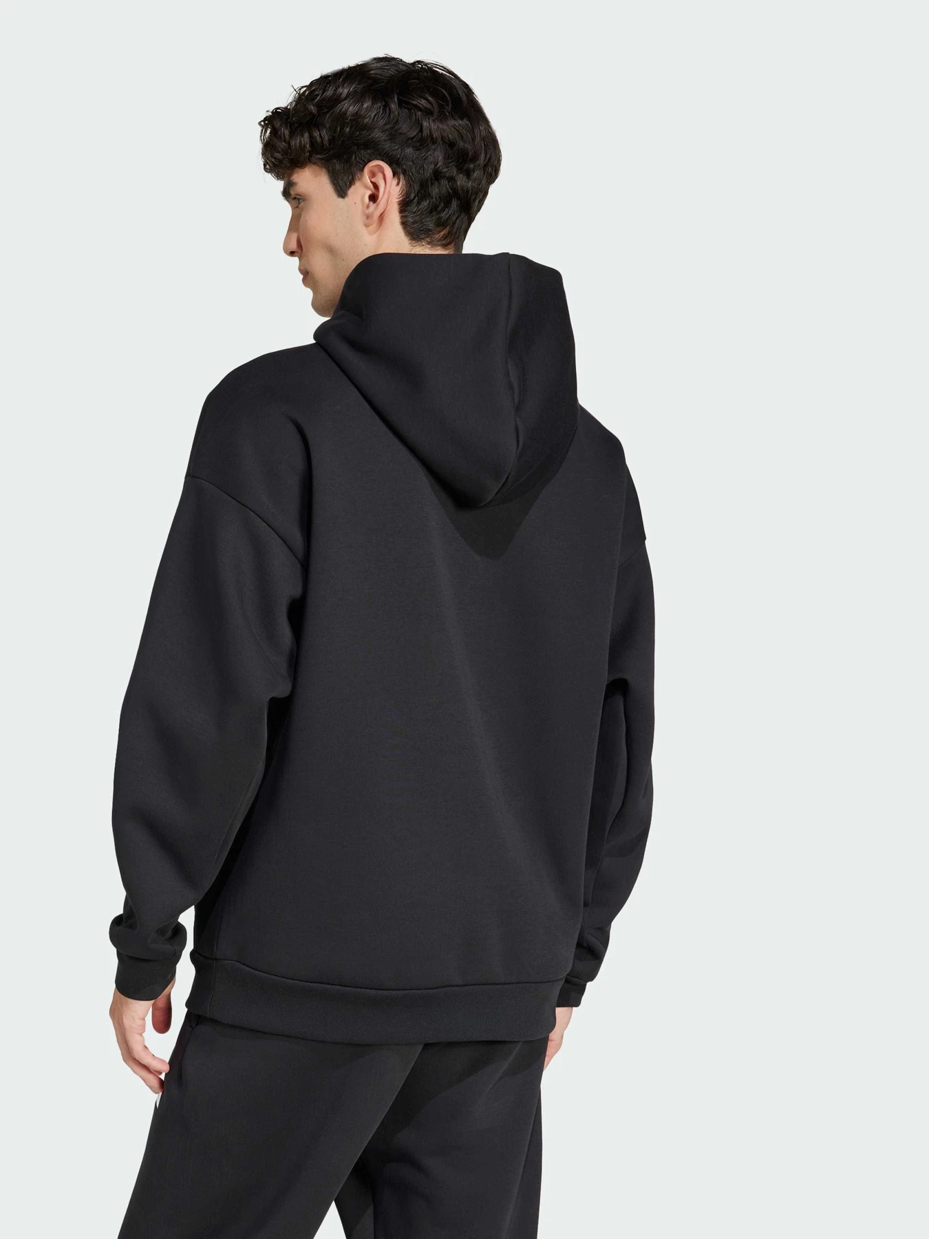 Худи и свитшоты Adidas модель JI8769 Худи и свитшоты Adidas модель JI8769 Фото