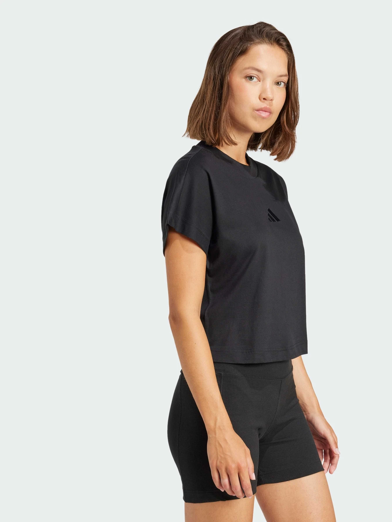Футболки і поло Adidas модель JJ1235 Футболки і поло Adidas модель JJ1235 Фото
