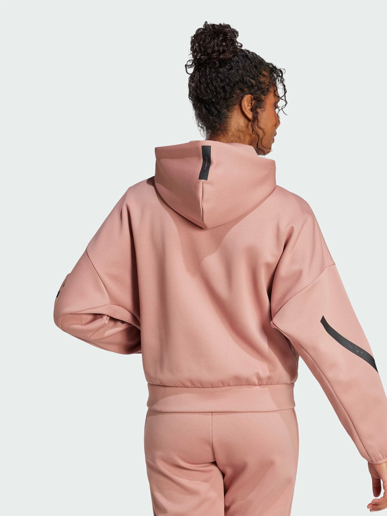 Худи и свитшоты Adidas ZNE модель JC5394 Фото