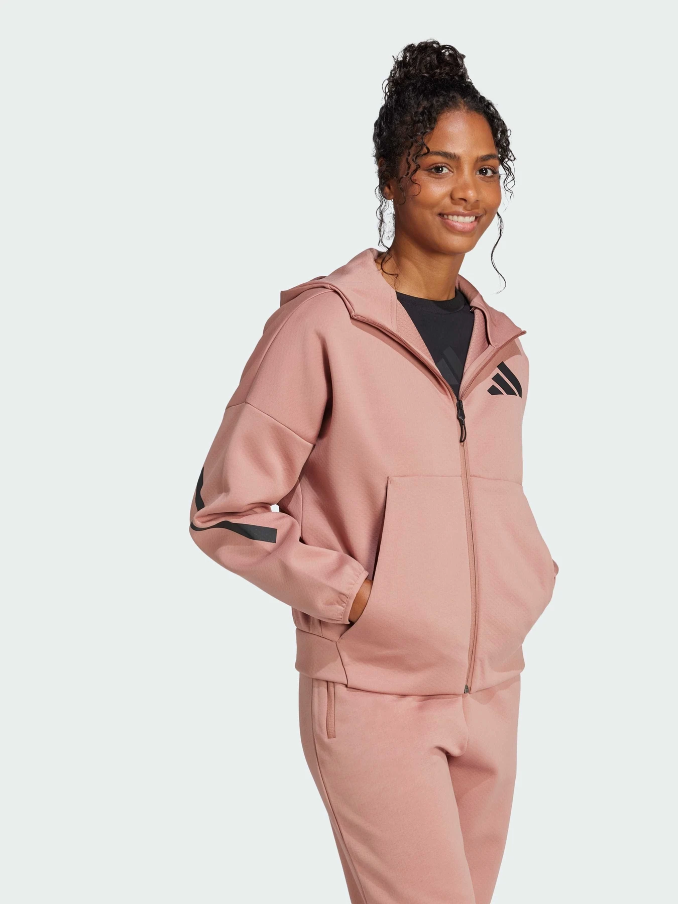 Худи и свитшоты Adidas ZNE модель JC5394 Фото