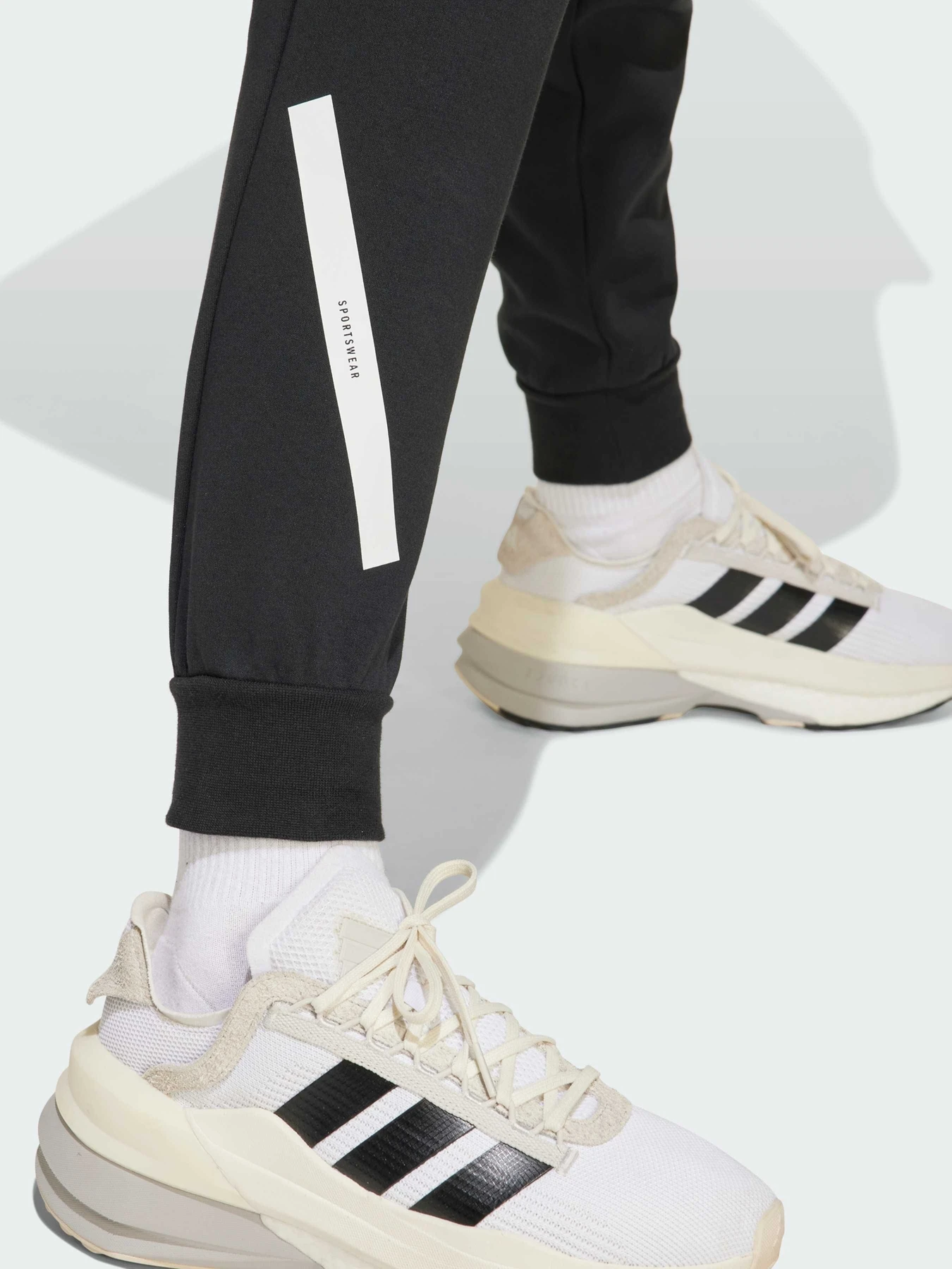 Брюки Adidas ZNE модель JD0006 Брюки Adidas ZNE модель JD0006 Фото
