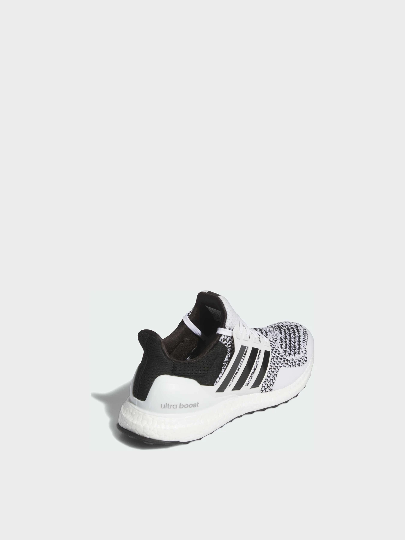 Кроссовки Adidas Ultraboost модель IH4924 Фото