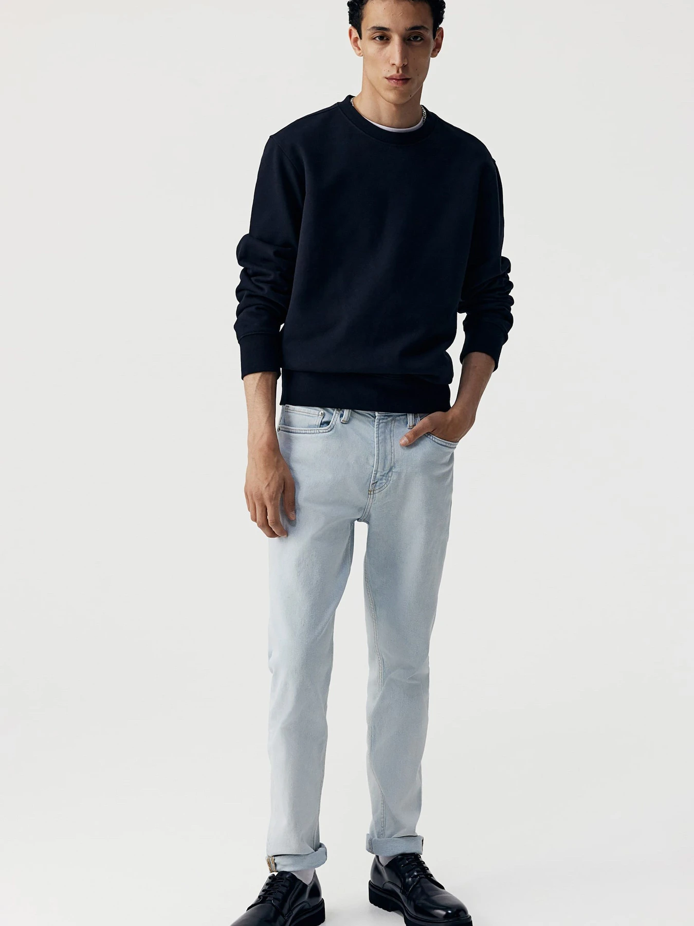 Джинсы H&M модель 74763 Фото