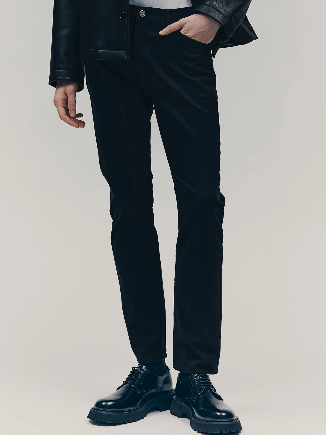 Джинсы H&M модель 74779 Фото