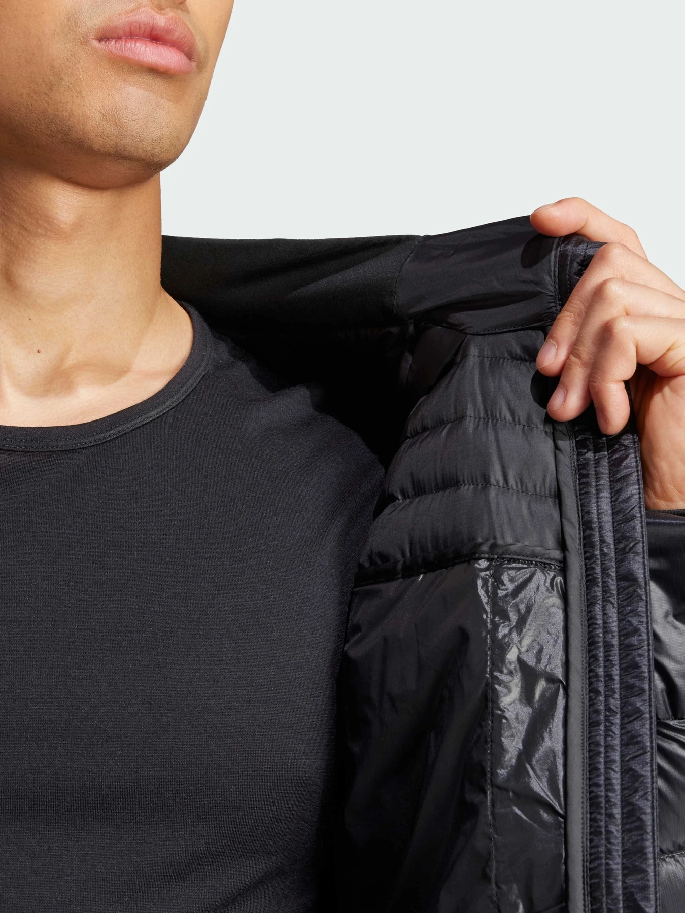 Куртки и дубленки Adidas модель IT3238 Фото
