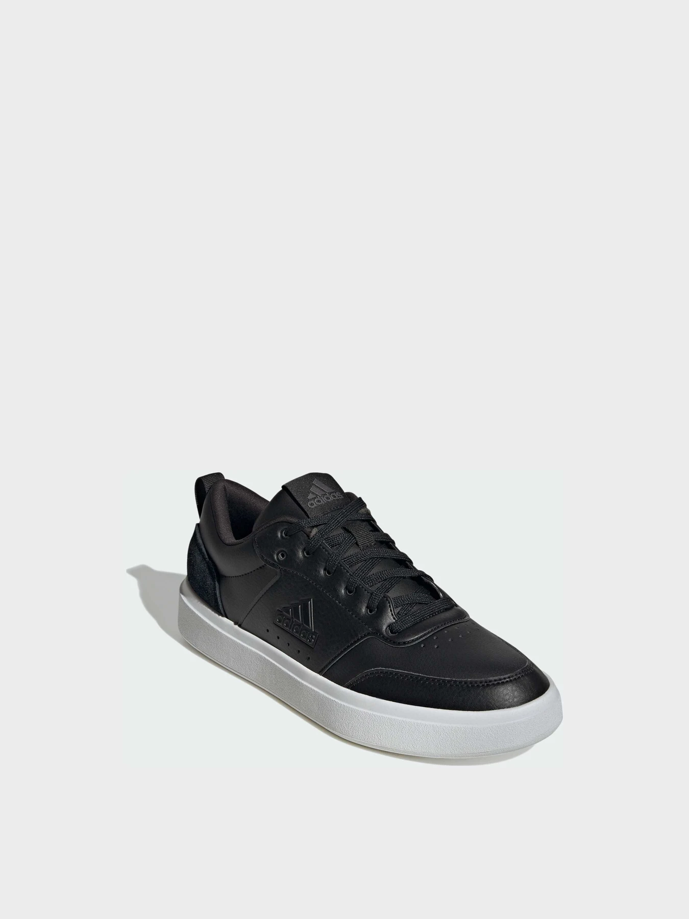 Кроссовки Adidas модель IG9846 Кроссовки Adidas модель IG9846 Фото