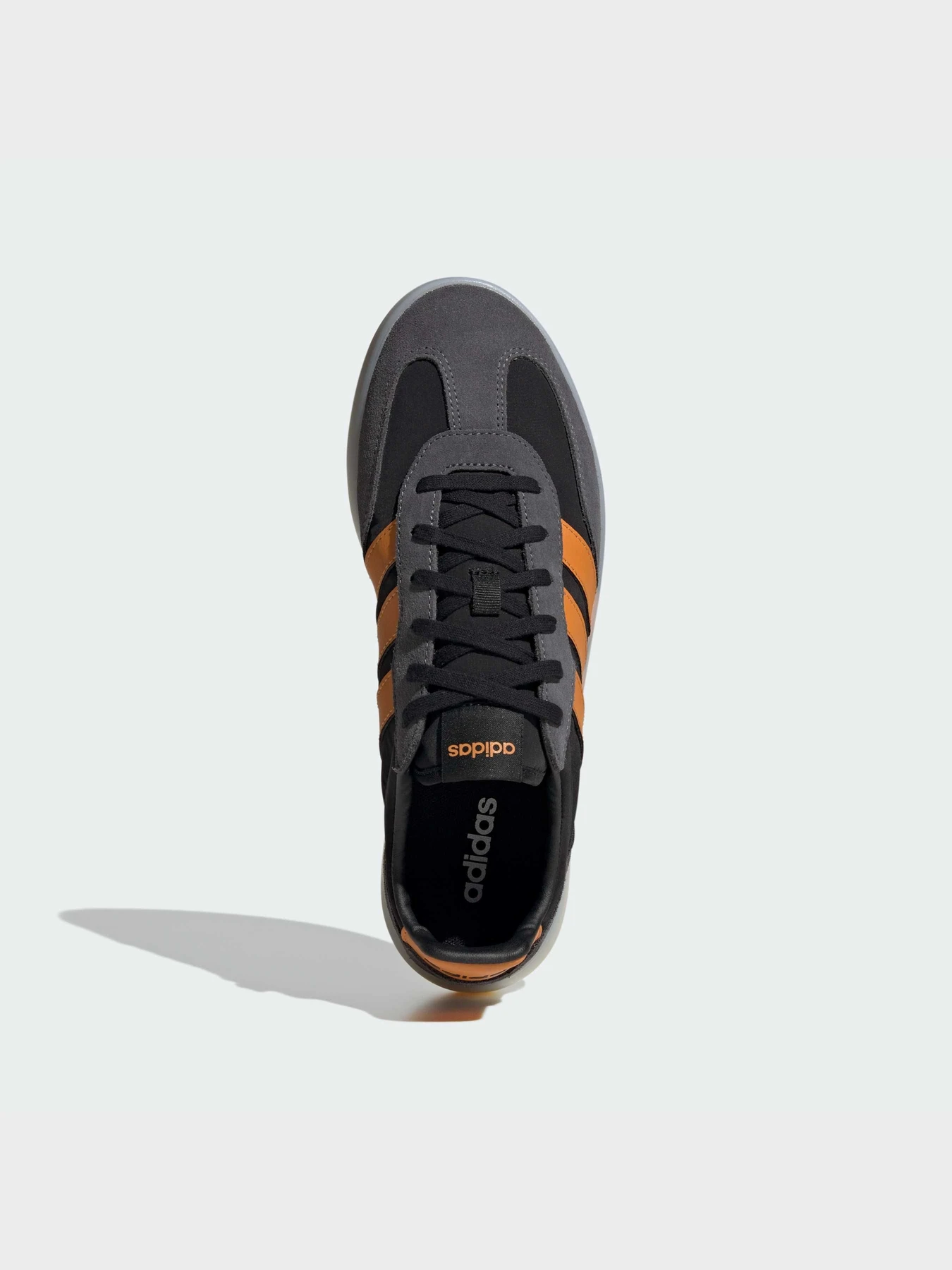 Кросівки Adidas модель JI2320 Фото