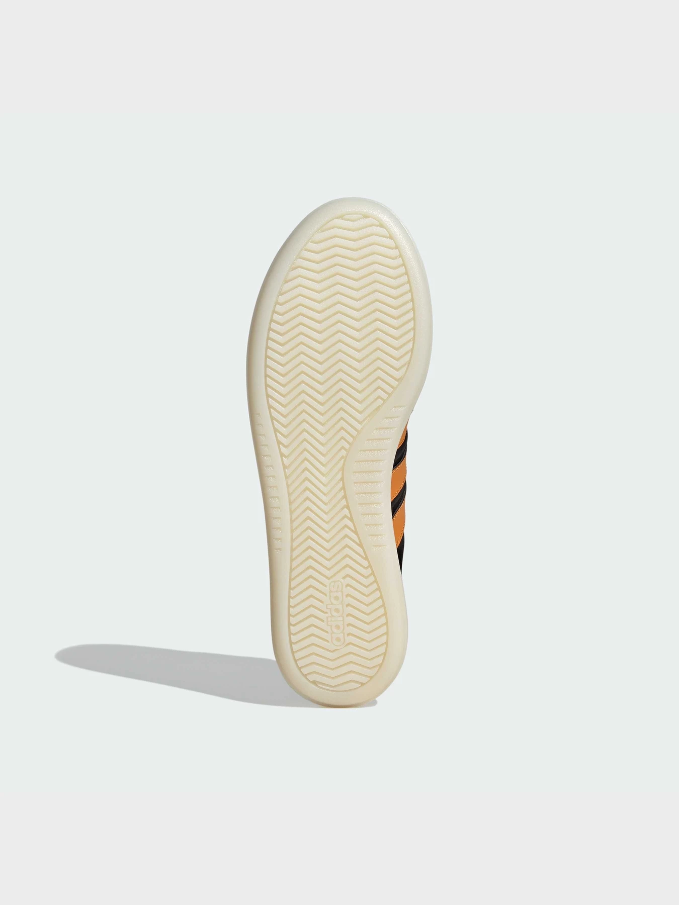 Кросівки Adidas модель JI2320 Фото