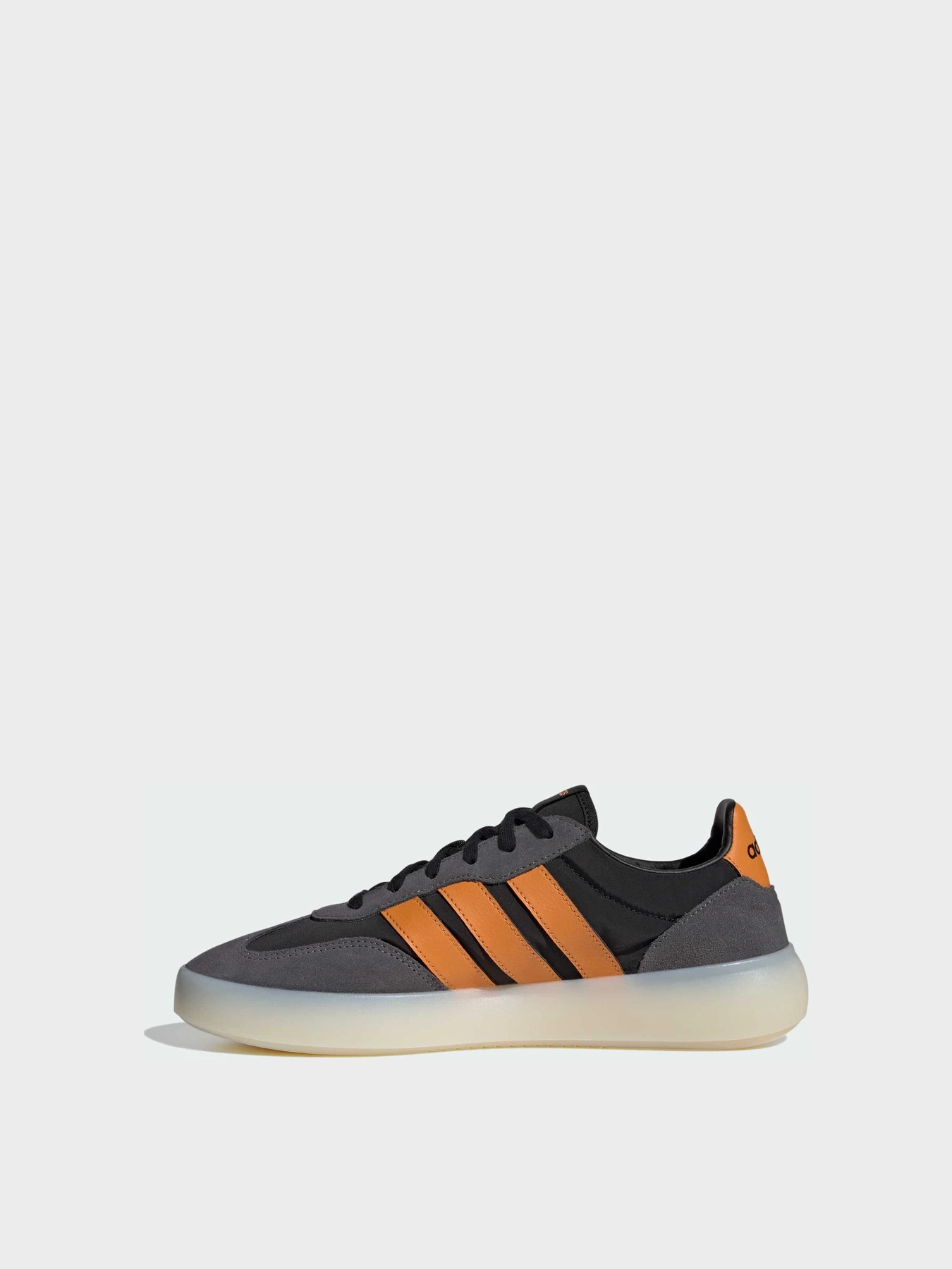Кросівки Adidas модель JI2320 Фото