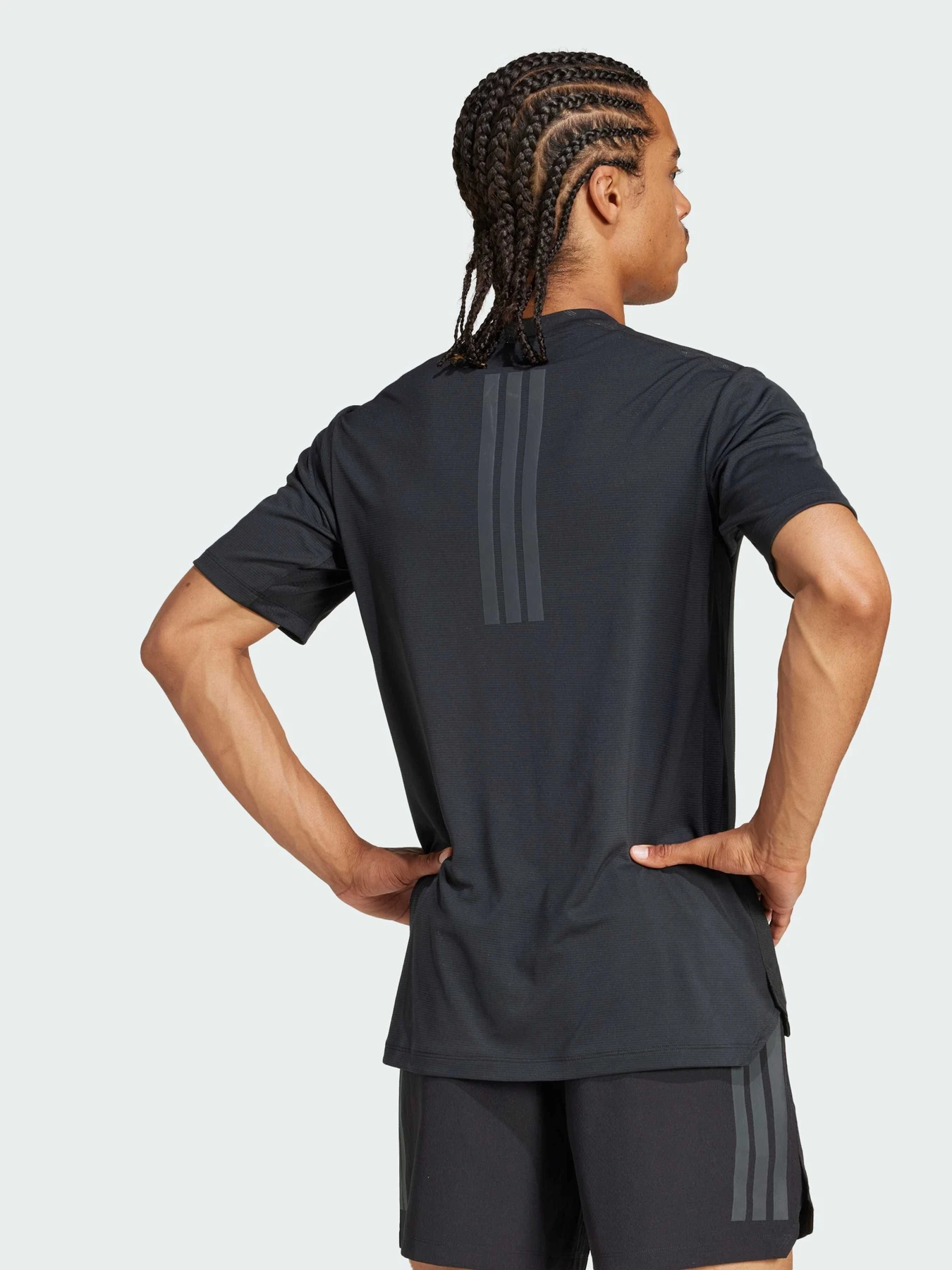 Футболки и поло Adidas 3 Stripes модель JI8215 Футболки и поло Adidas 3 Stripes модель JI8215 Фото