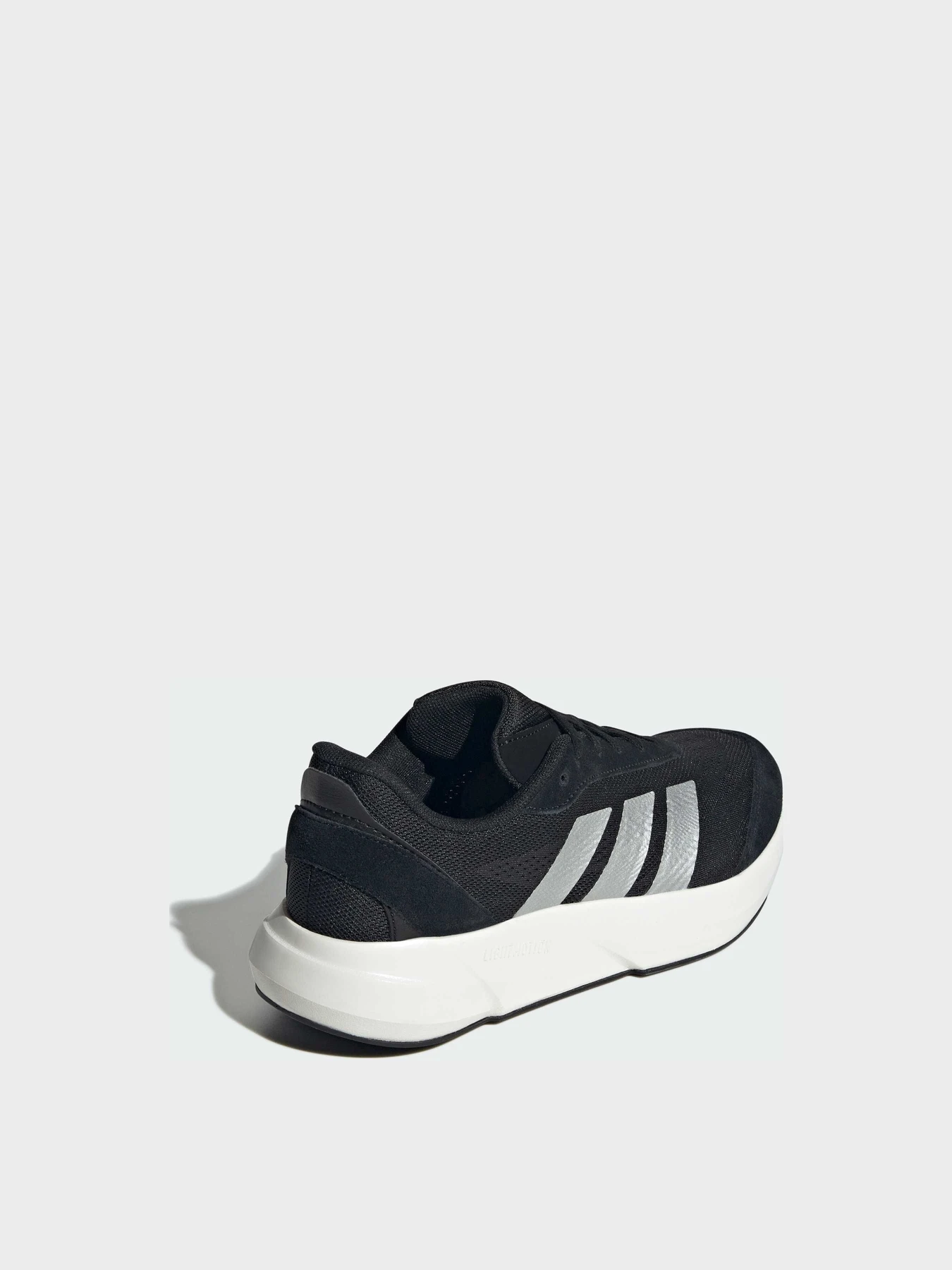 Кроссовки Adidas модель JH9328 Кроссовки Adidas модель JH9328 Фото