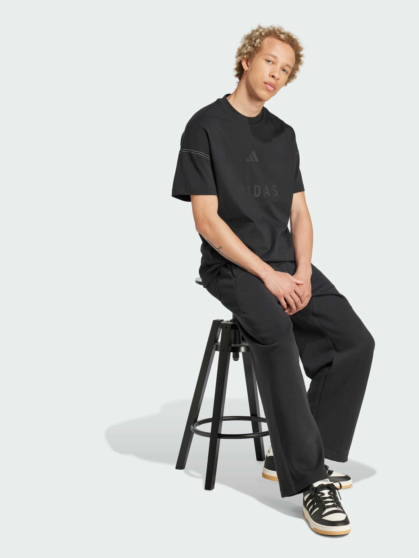 Футболки і поло Adidas модель JJ3658 Футболки і поло Adidas модель JJ3658 Фото