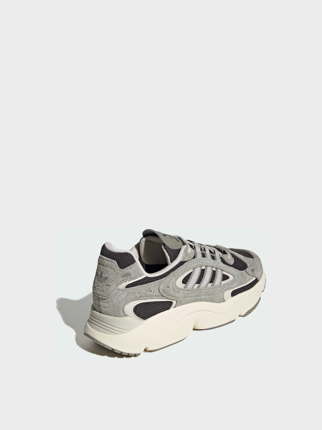 Кроссовки Adidas Ozweego модель JI2633 Фото