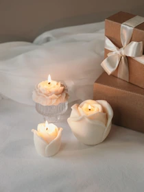 Набір свічок "Білі троянди" з натурального оливкового воску Candle Design модель 200.0010 Фото