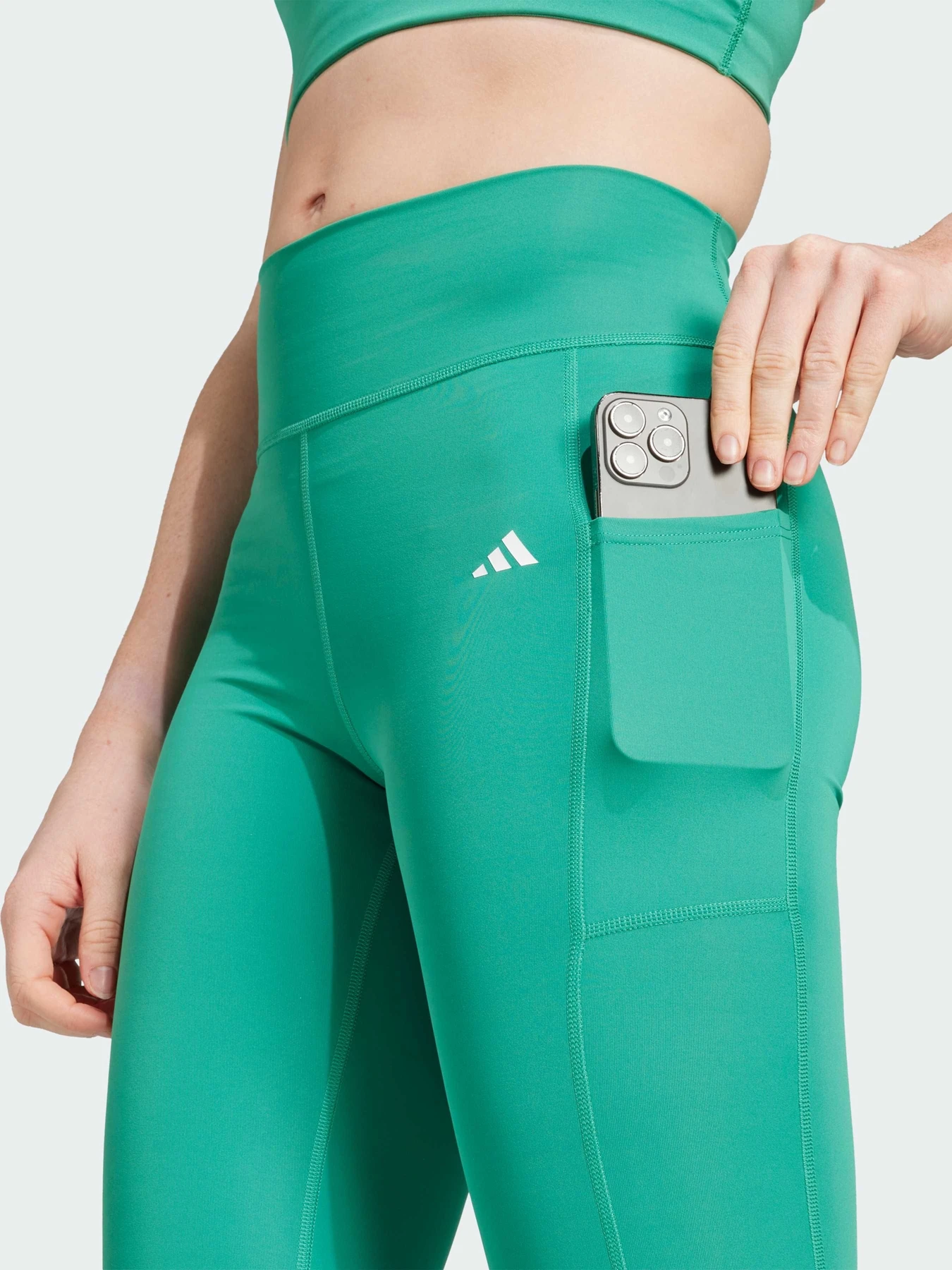 Брюки Adidas модель JI8383 Брюки Adidas модель JI8383 Фото