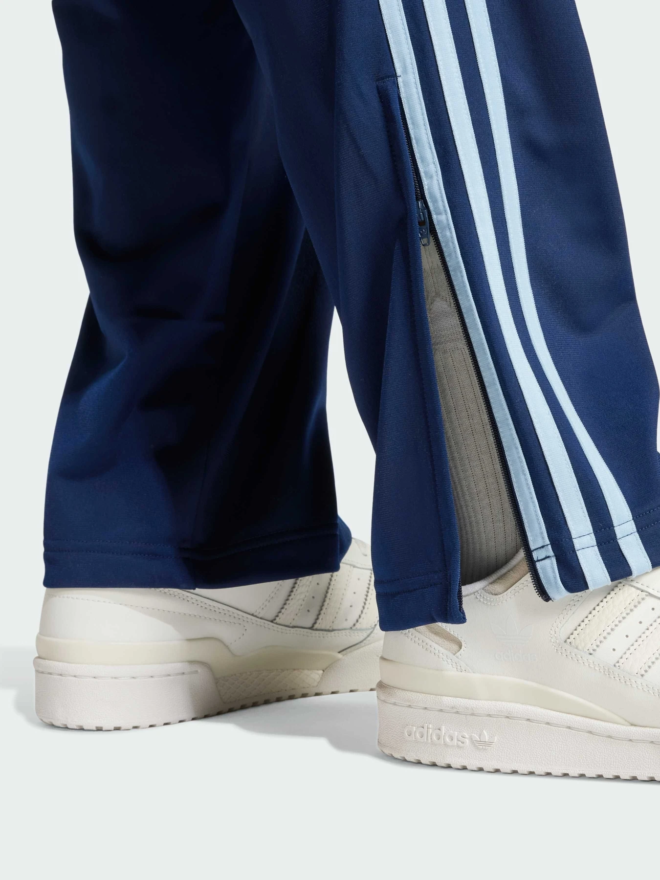 Брюки Adidas модель JP2540 Фото