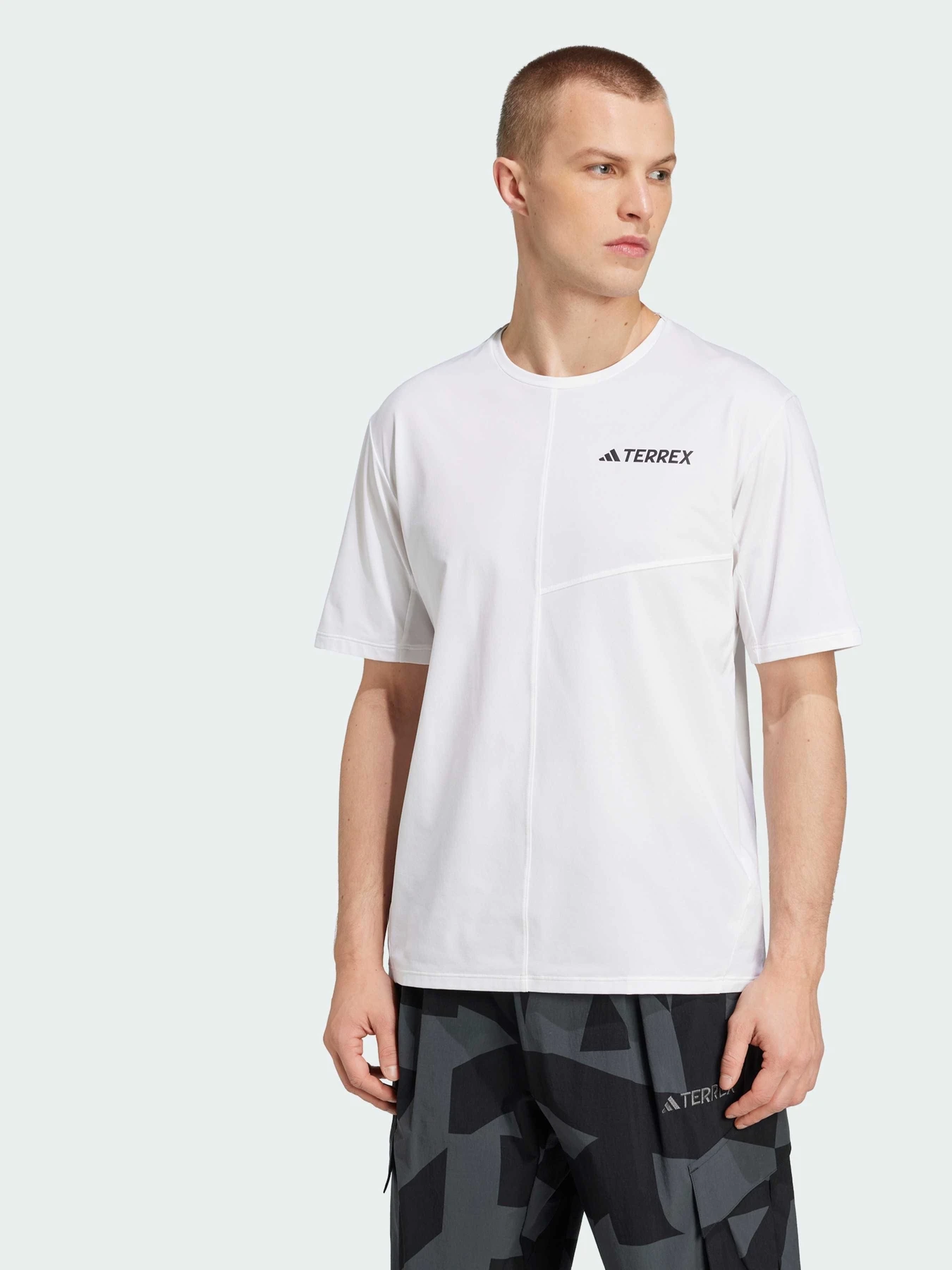 Футболки и поло Adidas модель JE0391 Футболки и поло Adidas модель JE0391 Фото