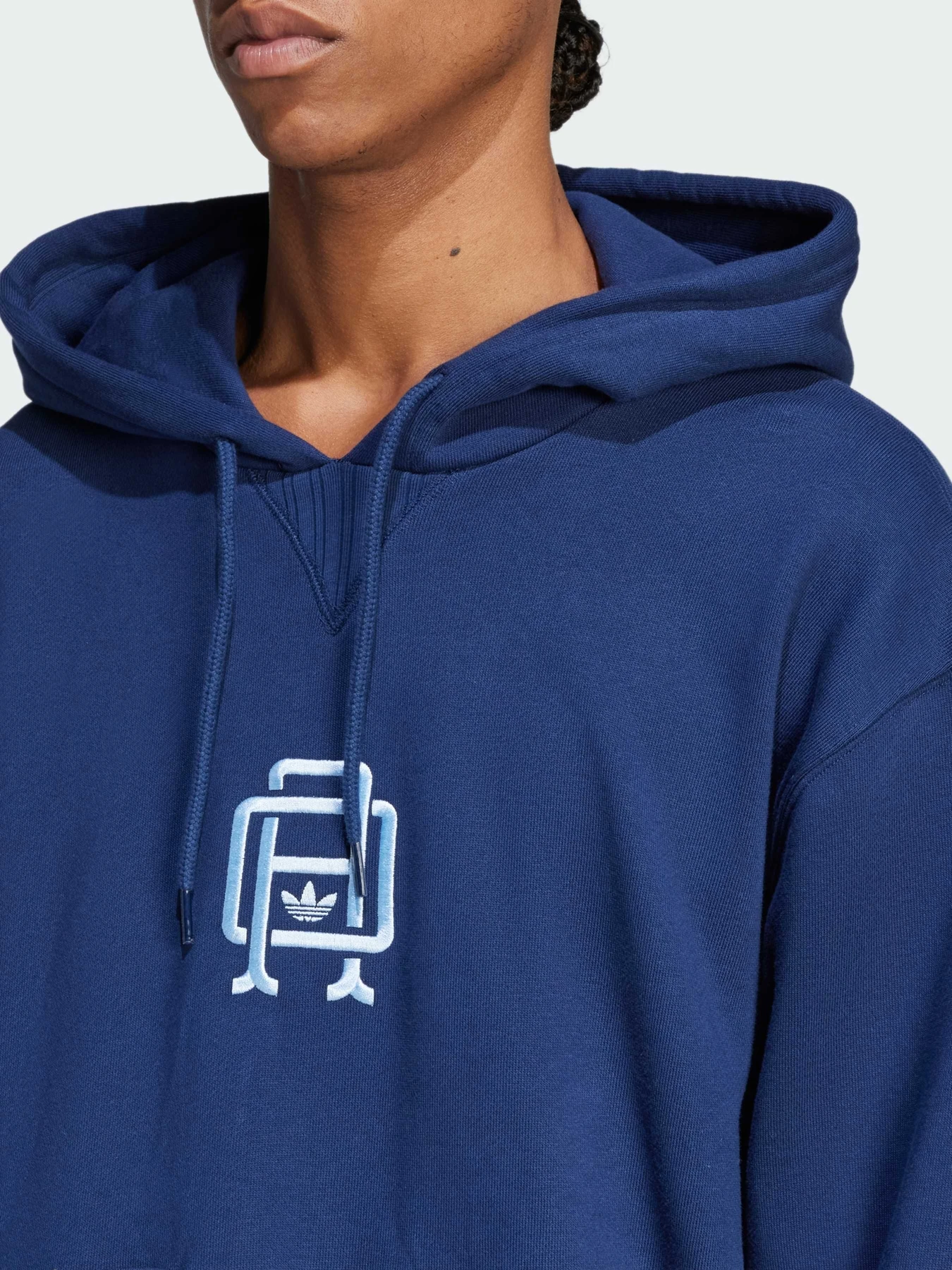 Худи и свитшоты Adidas Graphics модель JD3312 Фото
