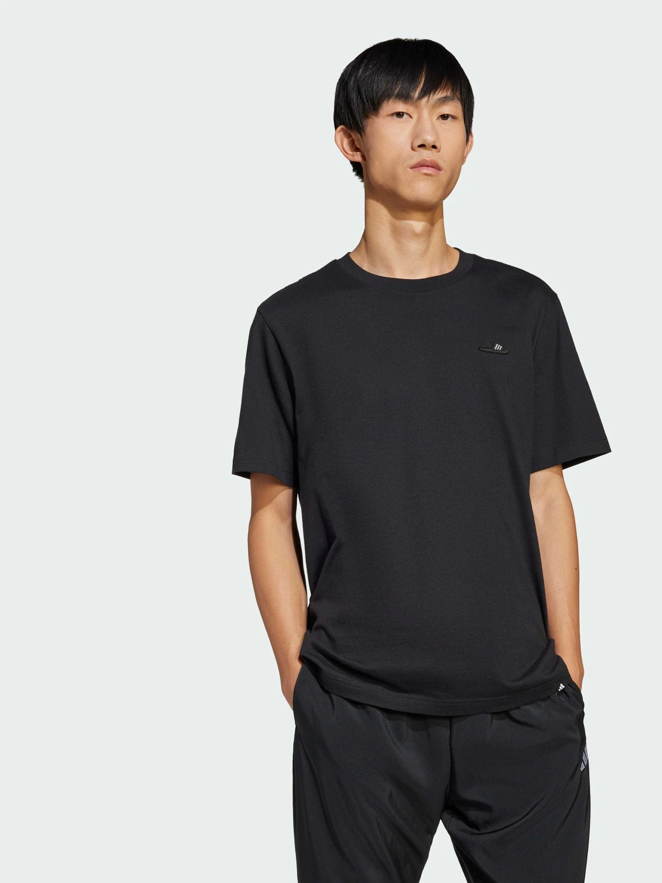 Футболки и поло Adidas модель JJ4003 Футболки и поло Adidas модель JJ4003 Фото