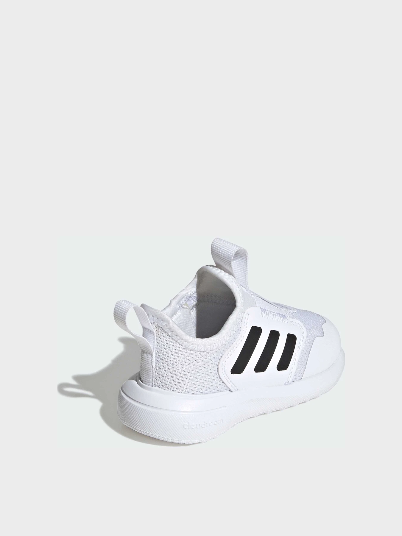 Кроссовки Adidas модель IH1057 Кроссовки Adidas модель IH1057 Фото