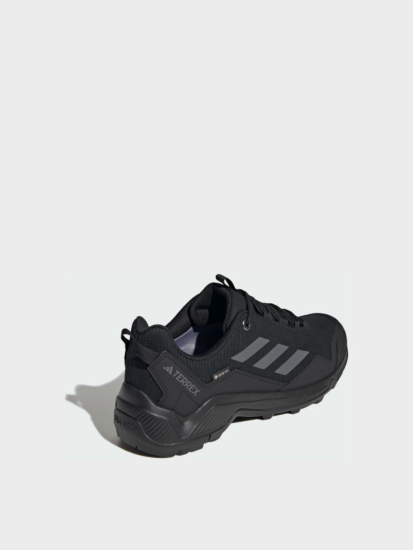 Кроссовки Adidas модель IH1162 Кроссовки Adidas модель IH1162 Фото
