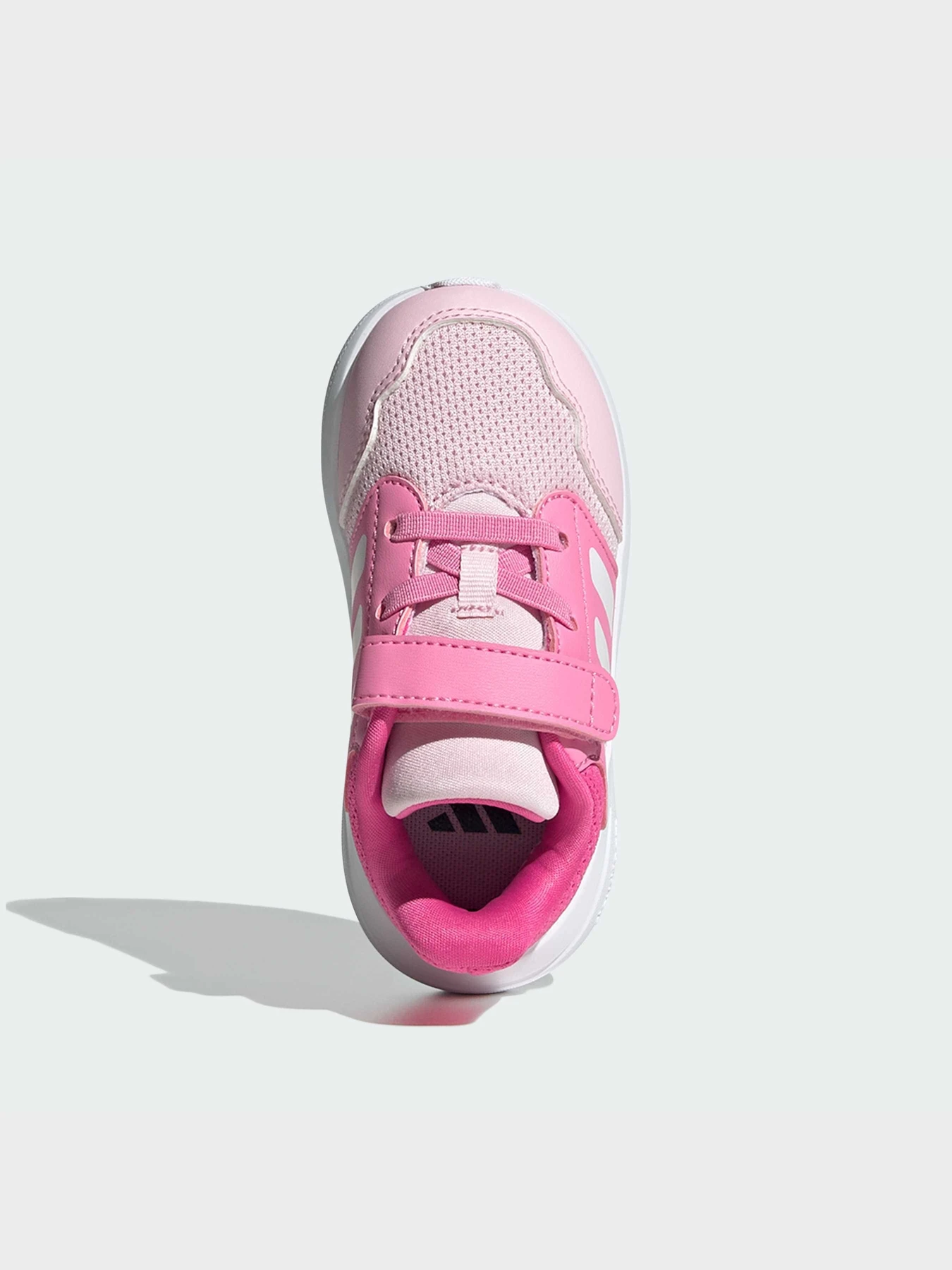 Кроссовки Adidas модель IH7781 Кроссовки Adidas модель IH7781 Фото