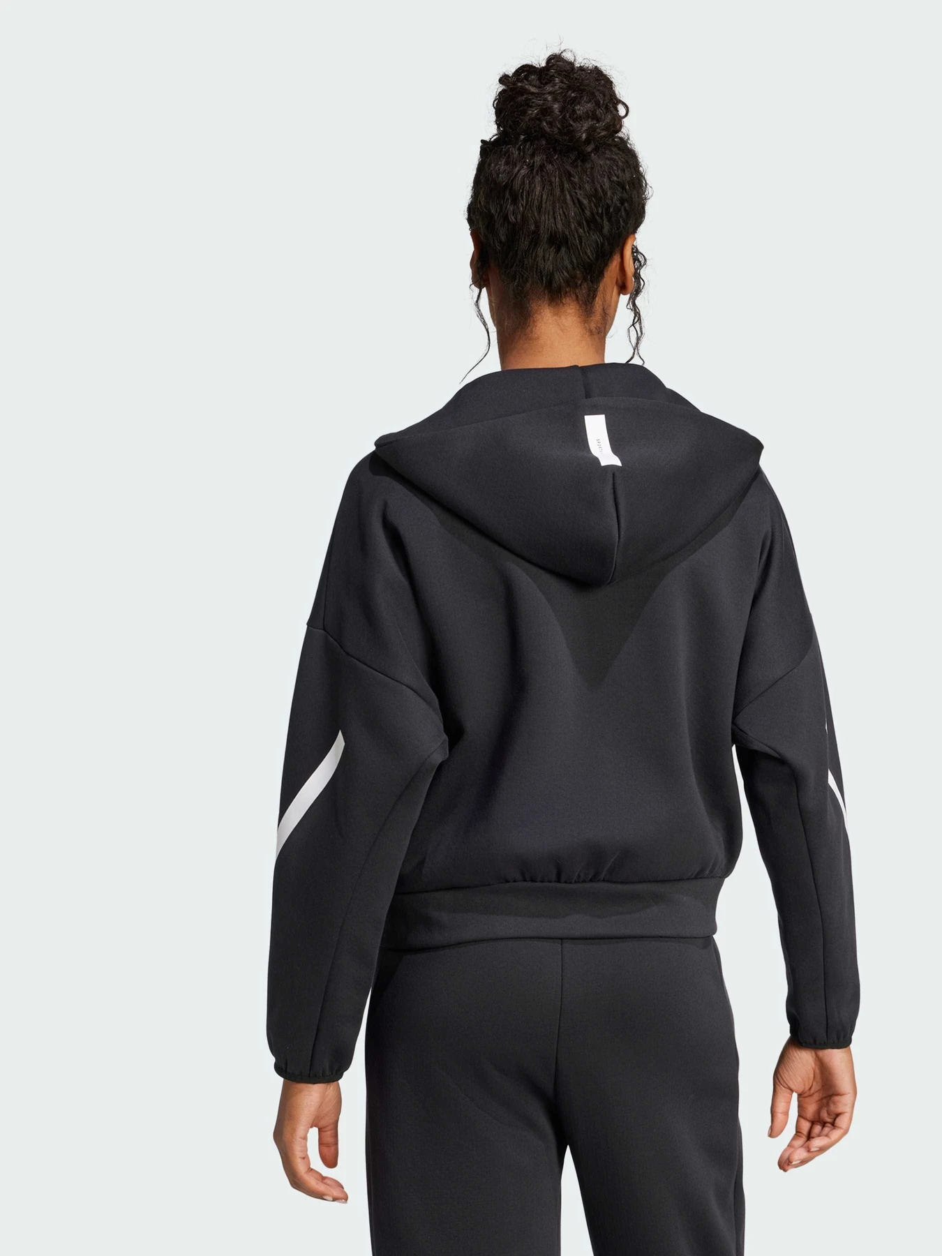 Худи и свитшоты Adidas ZNE модель JC5392 Худи и свитшоты Adidas ZNE модель JC5392 Фото