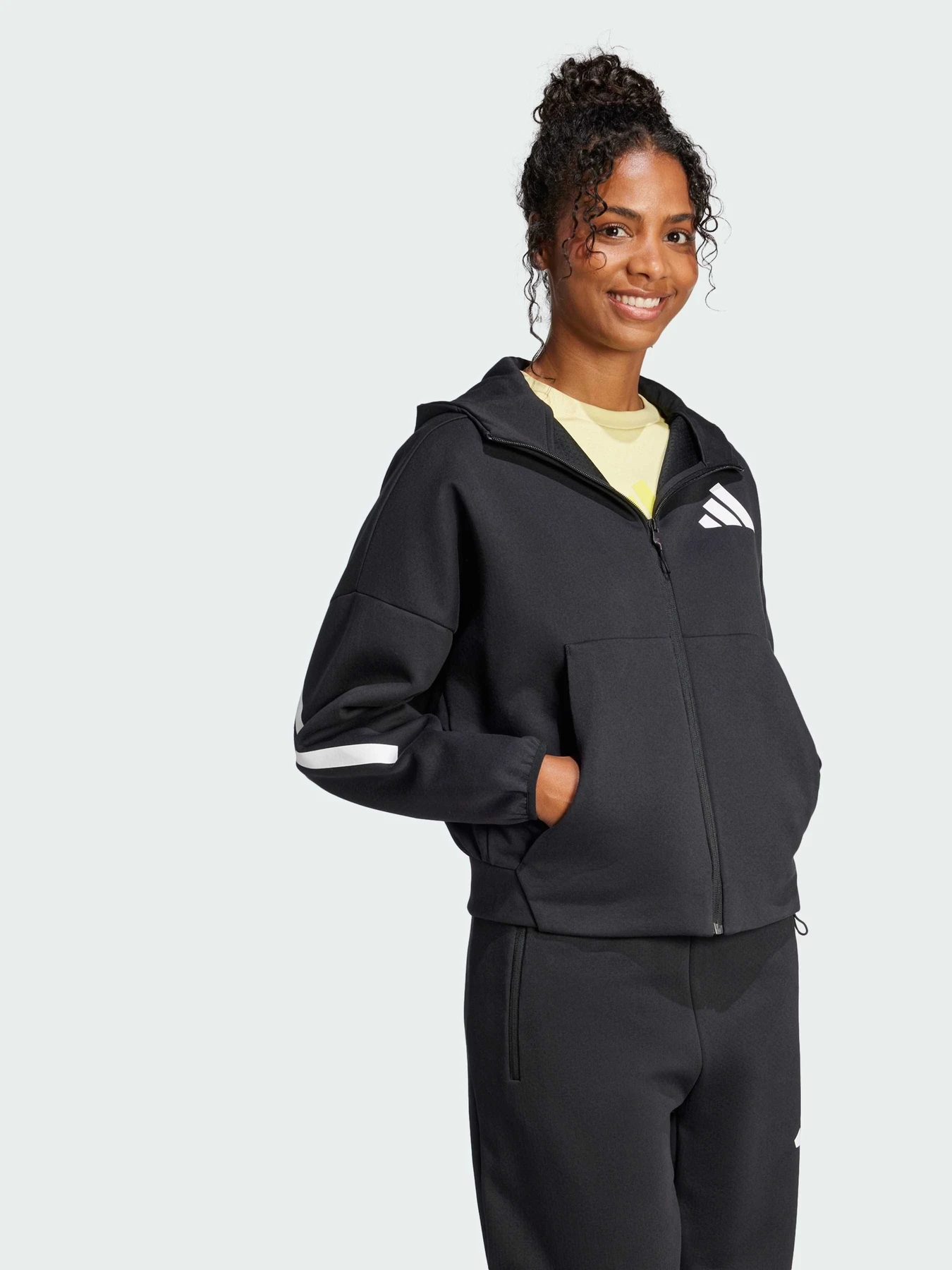 Худи и свитшоты Adidas ZNE модель JC5392 Худи и свитшоты Adidas ZNE модель JC5392 Фото