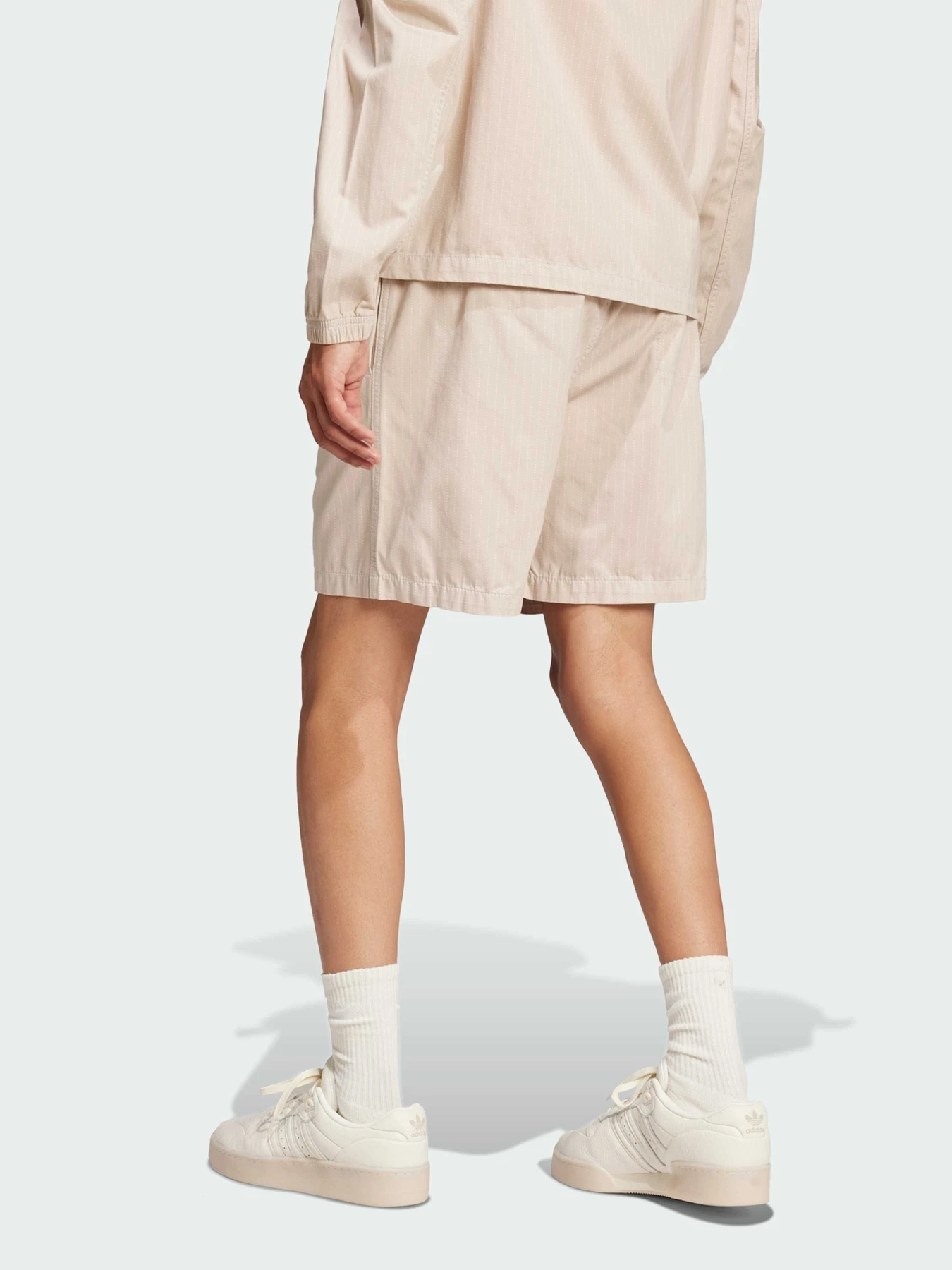 Шорти Adidas Graphics модель JD0674 Шорти Adidas Graphics модель JD0674 Фото