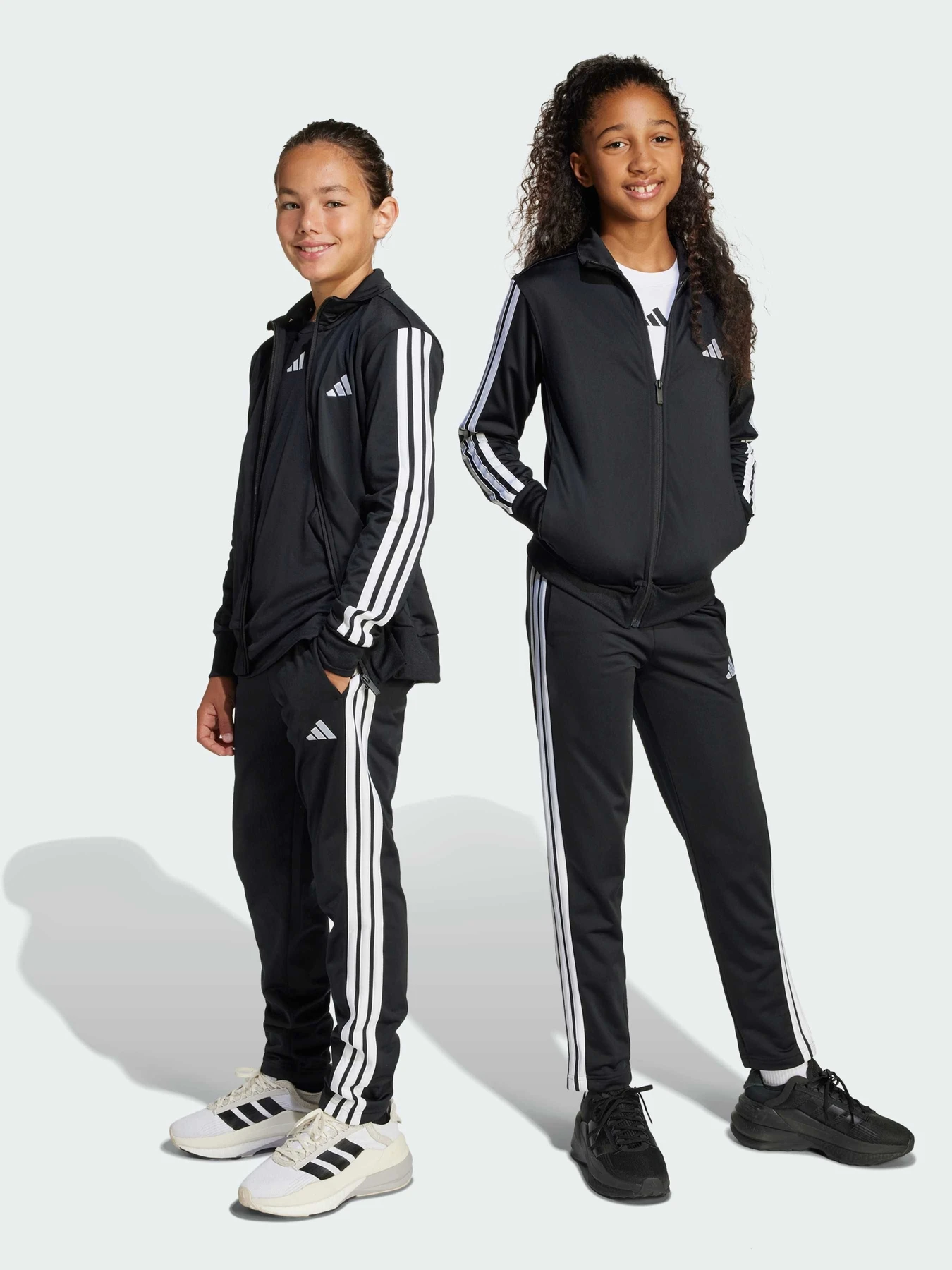 Костюмы Adidas модель JD6502 Костюмы Adidas модель JD6502 Фото