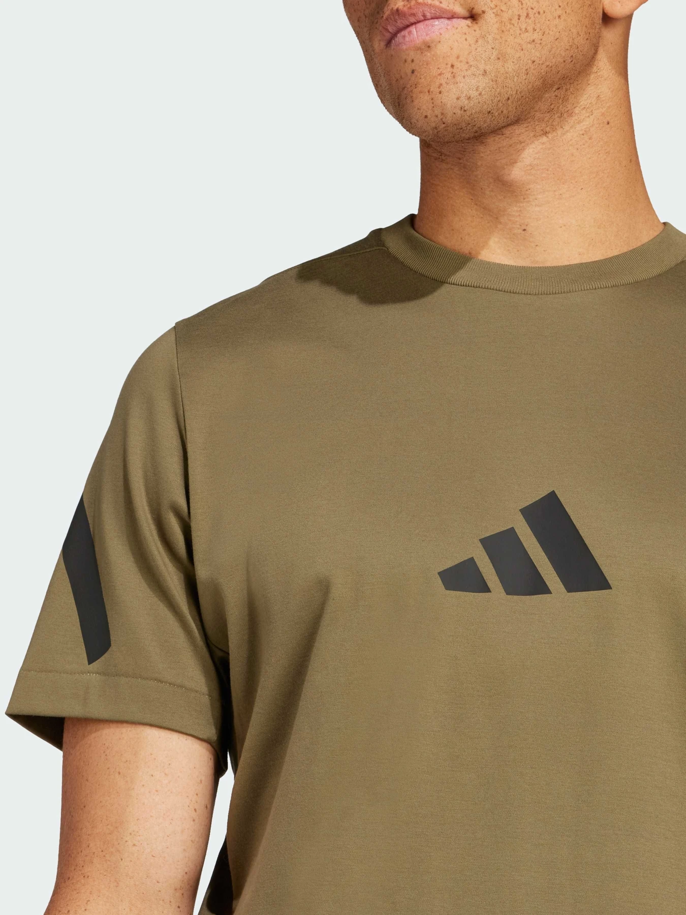 Футболки и поло Adidas ZNE модель JC7921 Футболки и поло Adidas ZNE модель JC7921 Фото