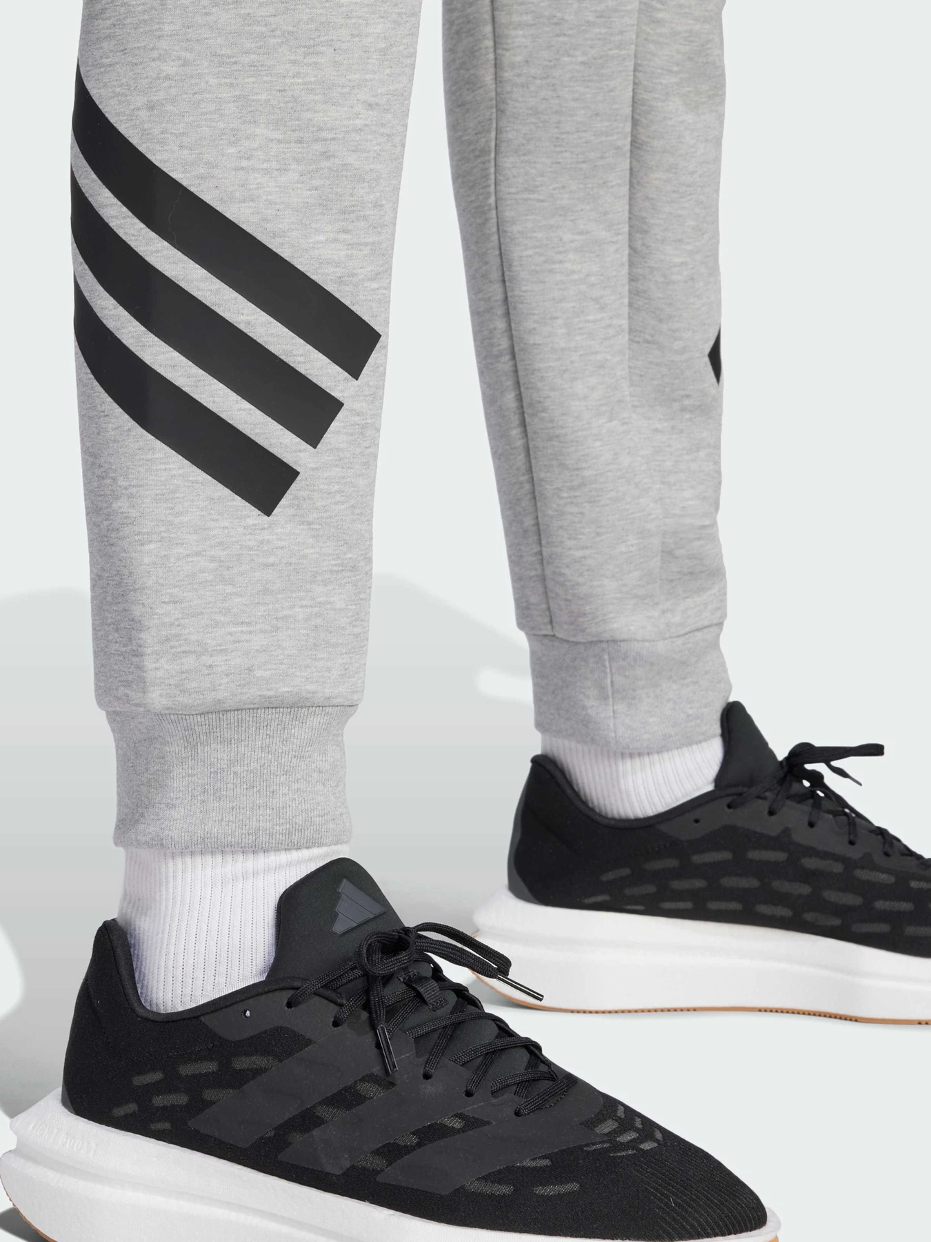 Брюки Adidas 3 Stripes модель JD4867 Брюки Adidas 3 Stripes модель JD4867 Фото