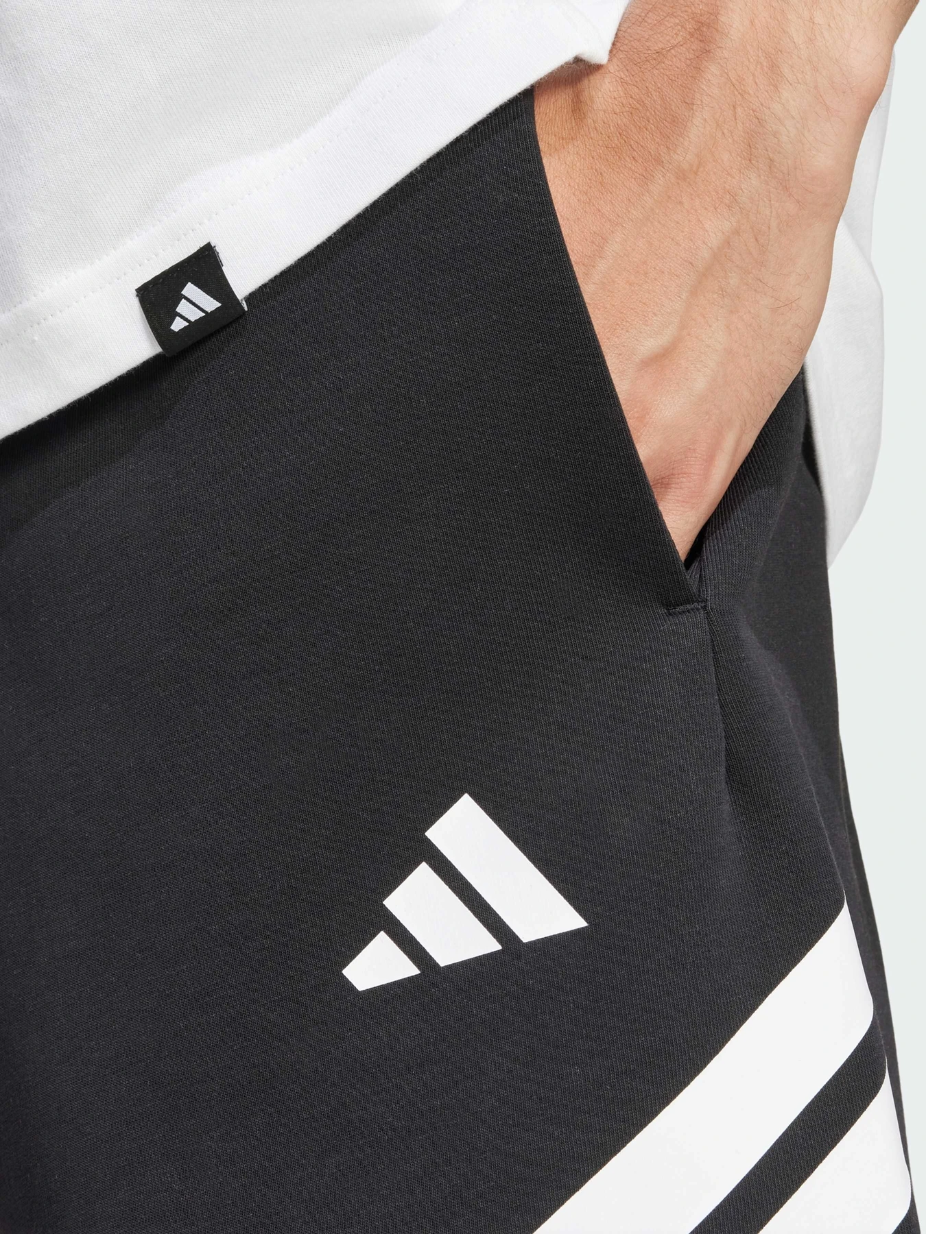 Шорты Adidas 3 Stripes модель JD4884 Фото