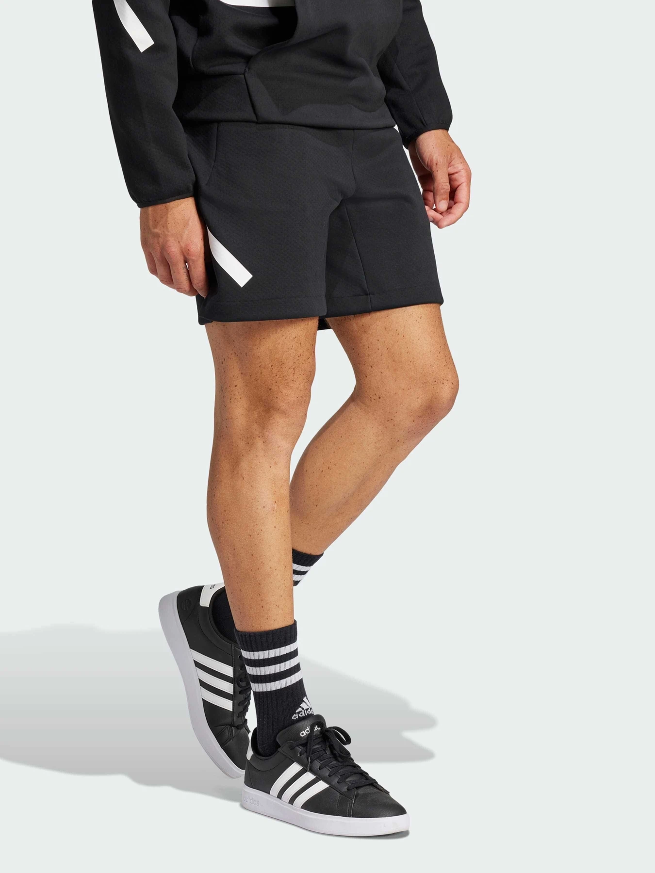 Шорты Adidas ZNE модель JD5325 Фото