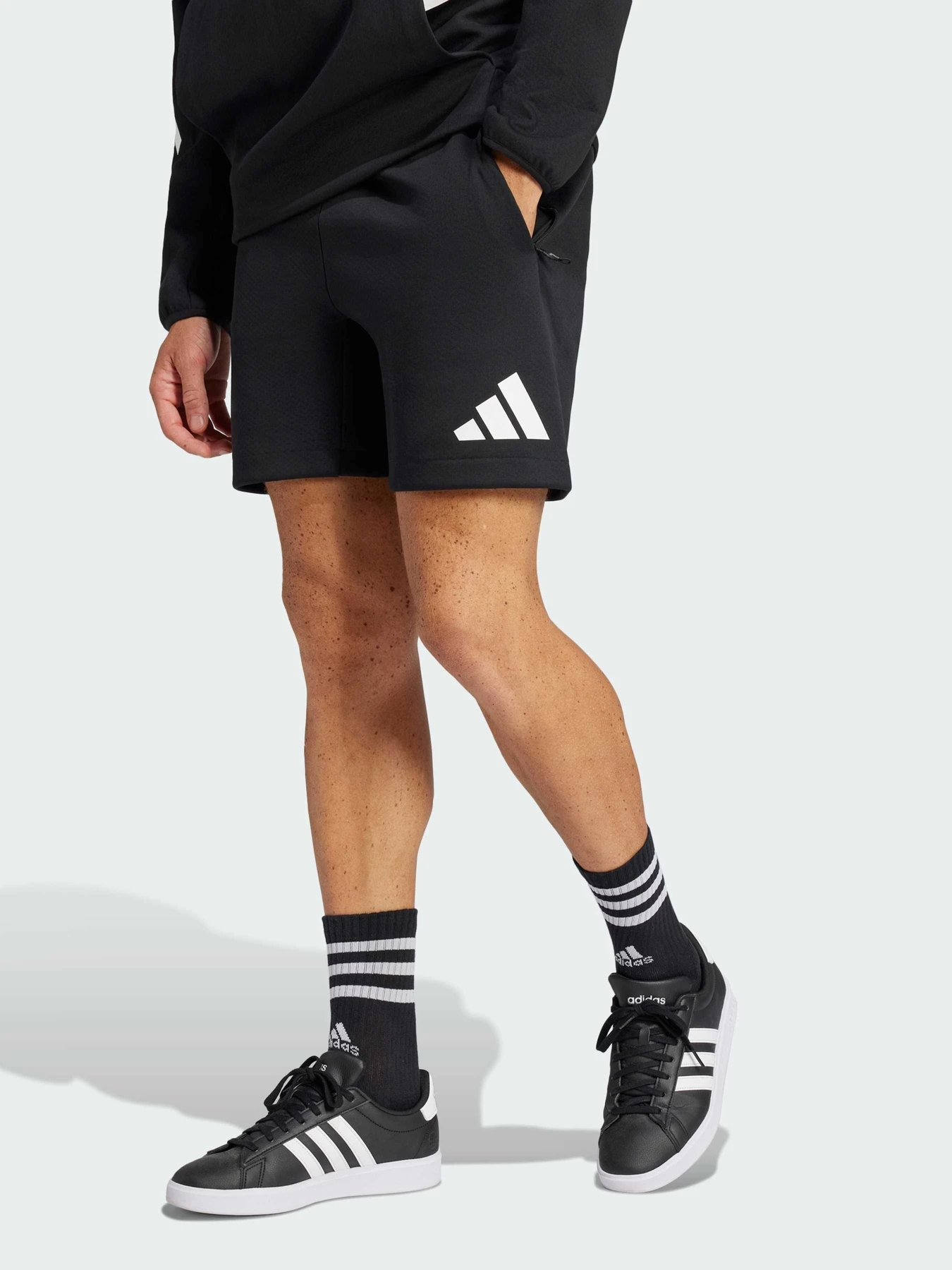 Шорты Adidas ZNE модель JD5325 Фото